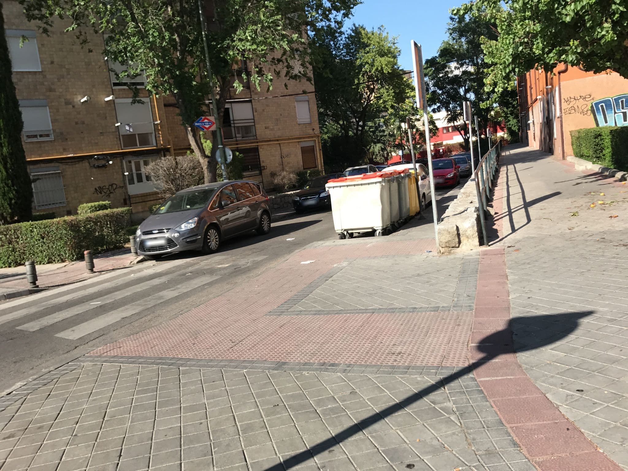 Street view near Madrid Rent 1, Lucero — © miguel_andrade (CC BY-SA · Mapillary)