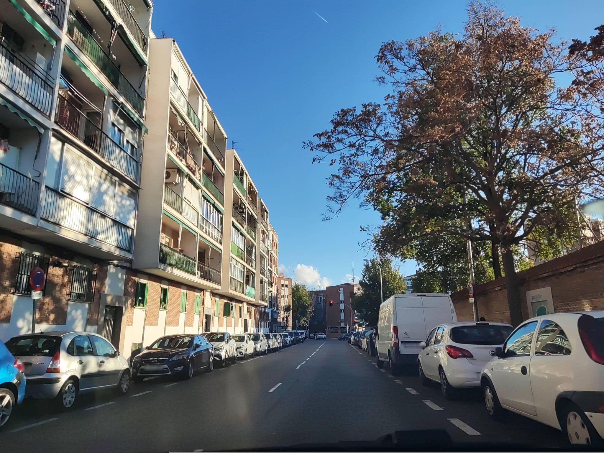 Street view near Hostal Reisco, Puerta Bonita — © polkillas (CC BY-SA · Mapillary)
