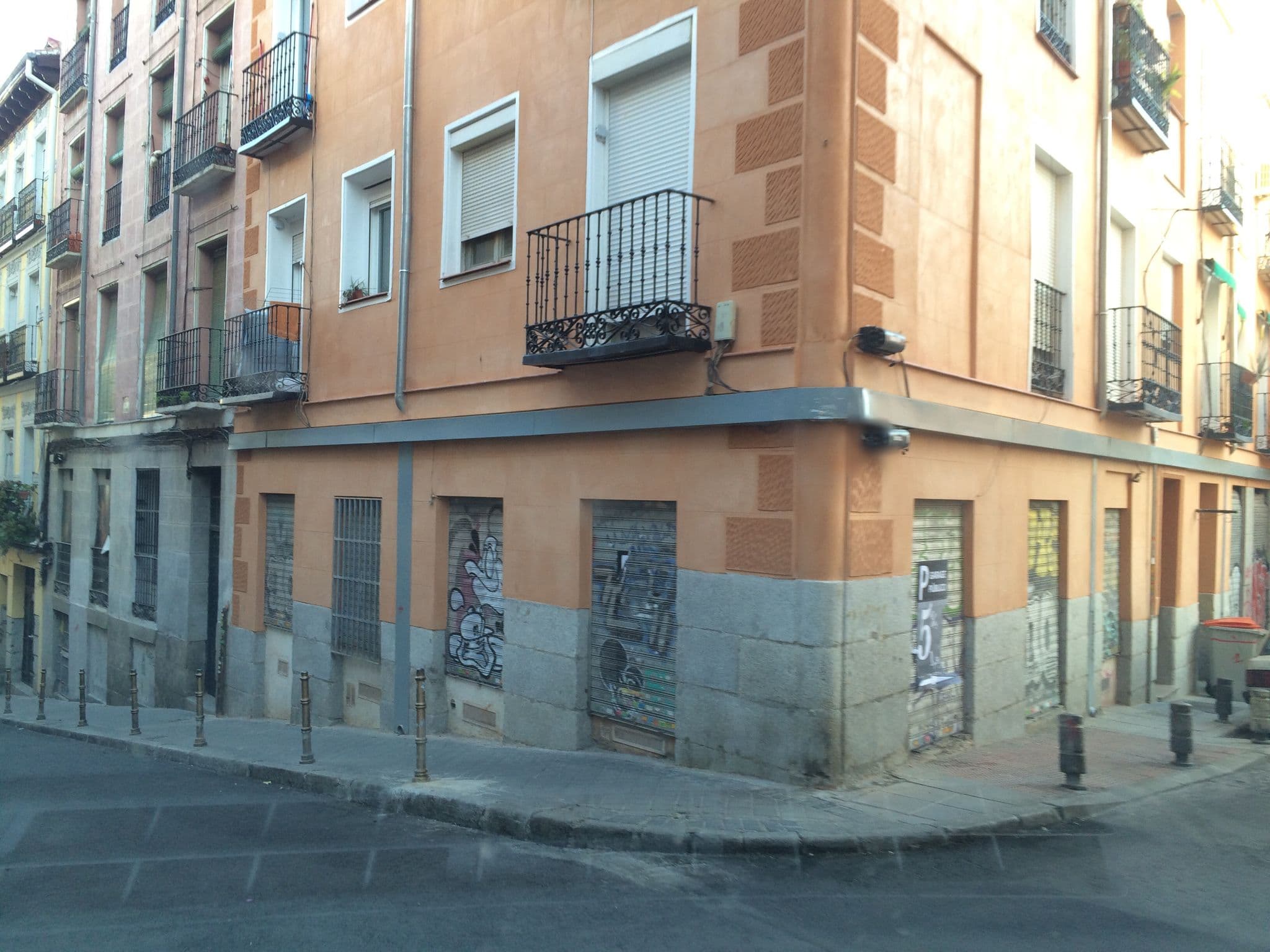 Street view near La Cuevita, Lavapiés — © radnaj (CC BY-SA · Mapillary)