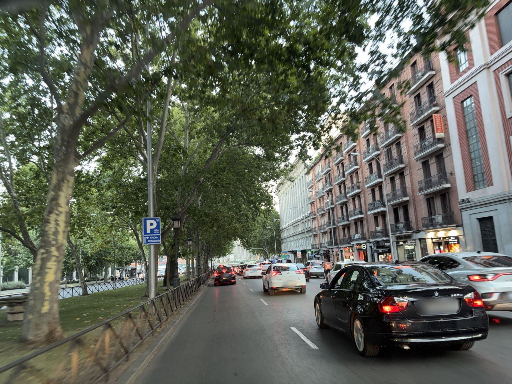 Street view near Hostal La Asturiana, Las Cortes — © seraq (CC BY-SA · Mapillary)