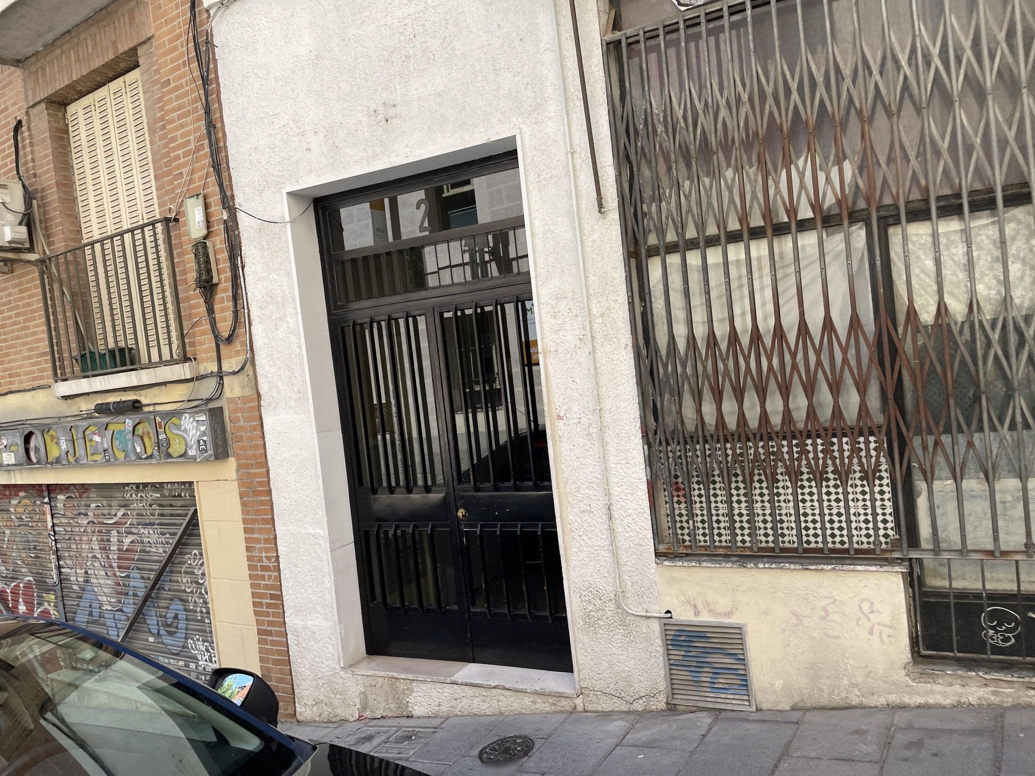 Street view near Calle De Carlos Arniches 8, La Latina — © seraq (CC BY-SA · Mapillary)