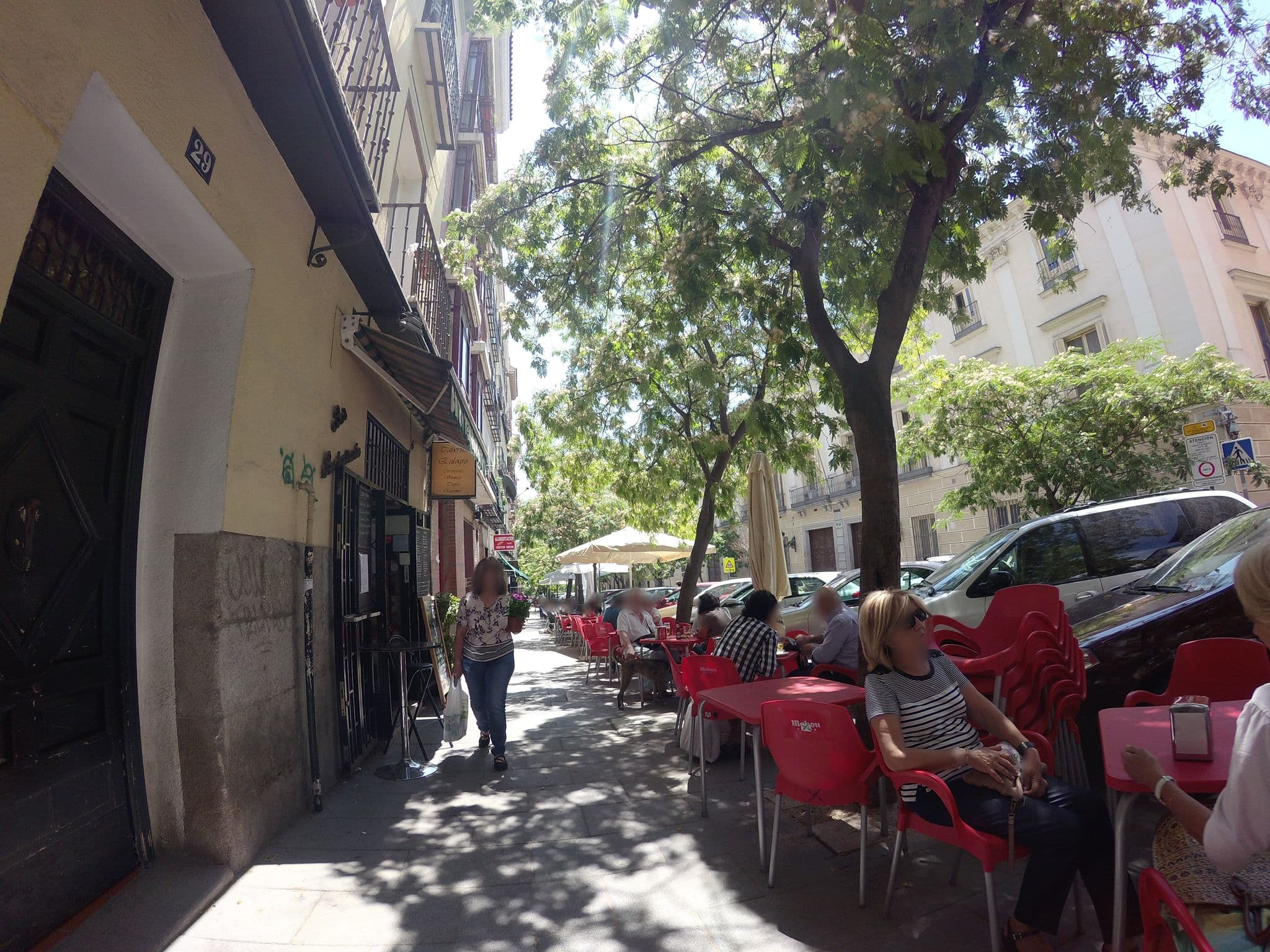 Street view near Madrid Central Homes Reina Sofia, Lavapiés — © angoca (CC BY-SA · Mapillary)