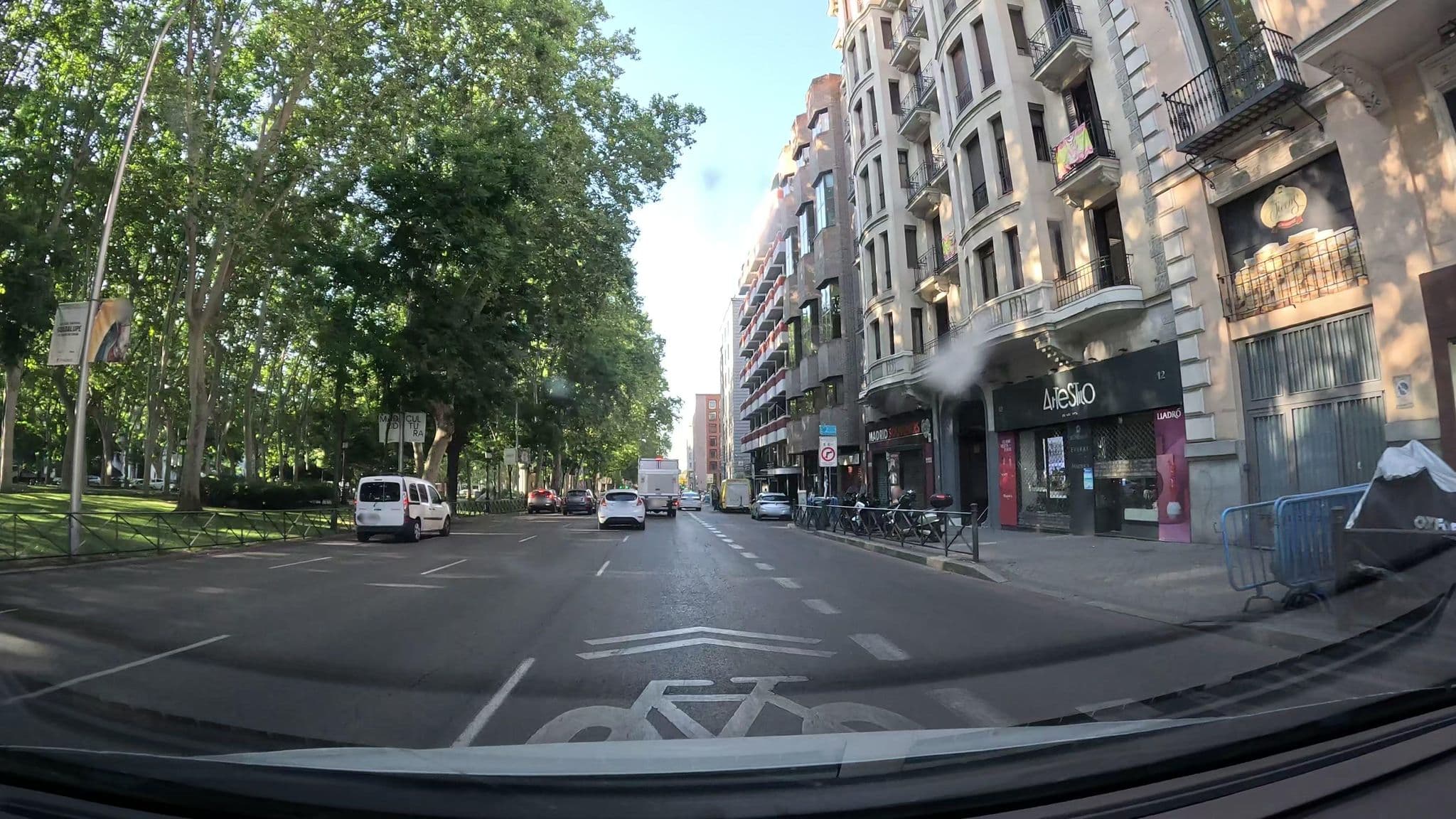 Street view near Hostal Residencia la Coruna, Las Cortes — © Ralvar (CC BY-SA · Mapillary)