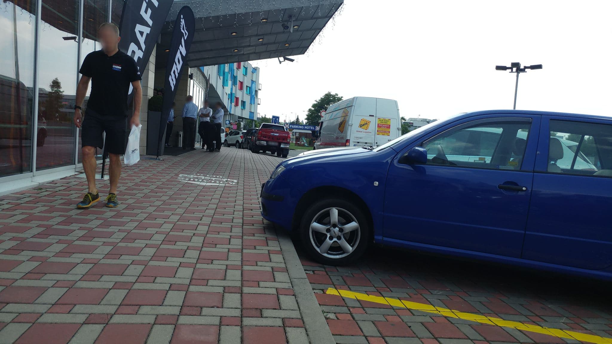 Street view near Aquapalace Hotel Prague, Průhonice — © pbb (CC BY-SA · Mapillary)