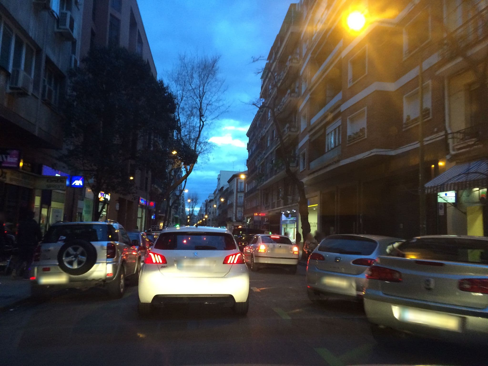 Street view near Hugo Fernandez Arozamena, Arapiles — © radnaj (CC BY-SA · Mapillary)