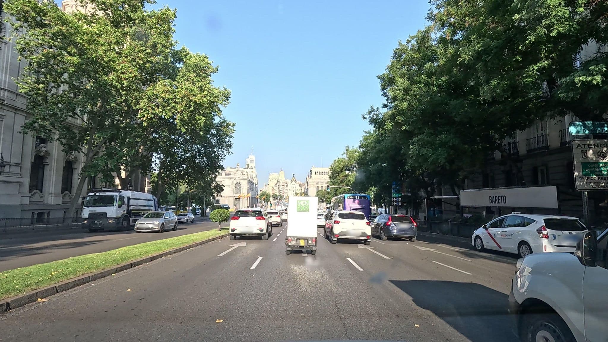Street view near Apartamentos Alcala 55, Las Cortes — © Ralvar (CC BY-SA · Mapillary)