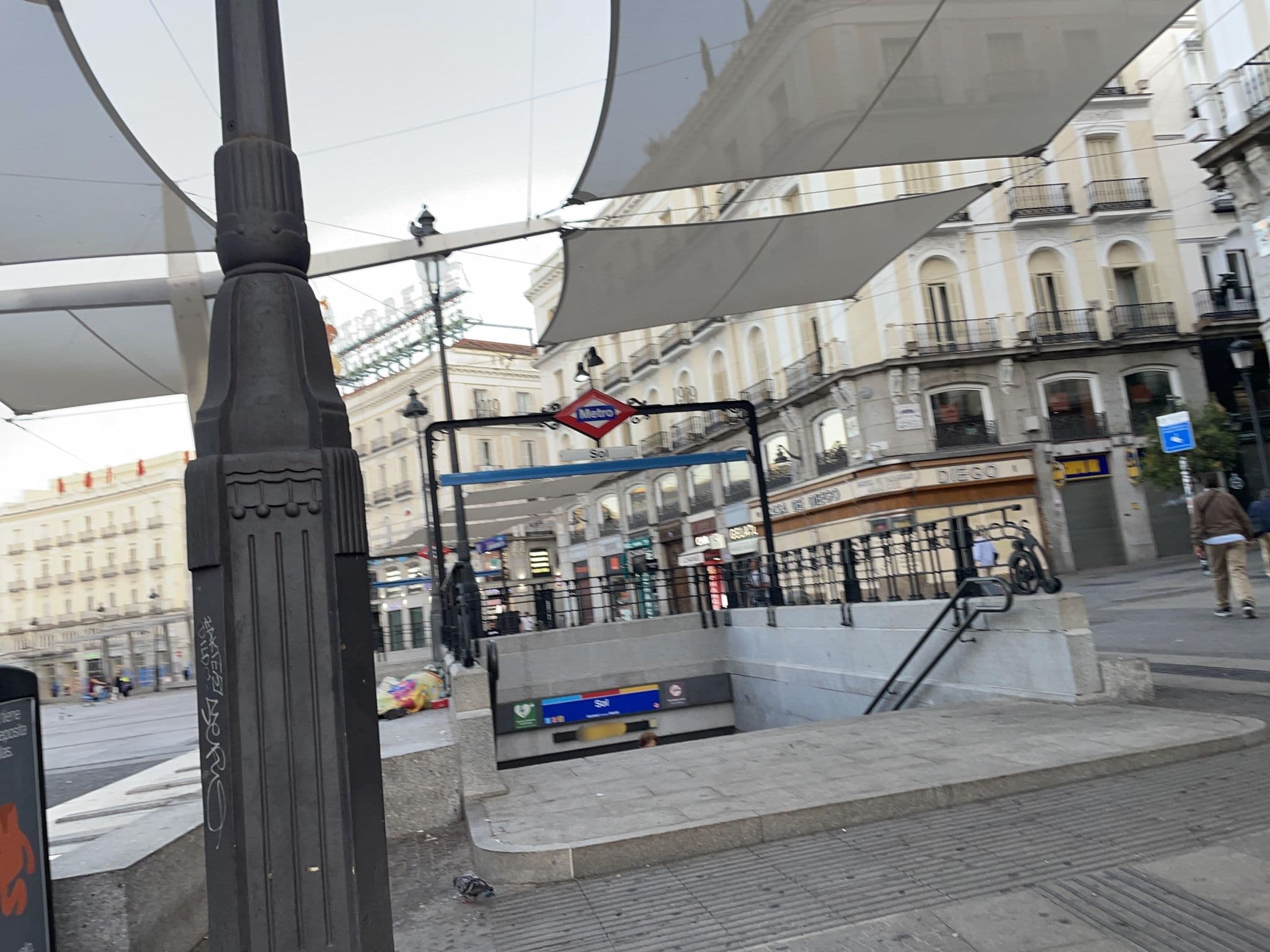 Street view near Hotel Eden Paraiso Neptuno, Sol — © seraq (CC BY-SA · Mapillary)