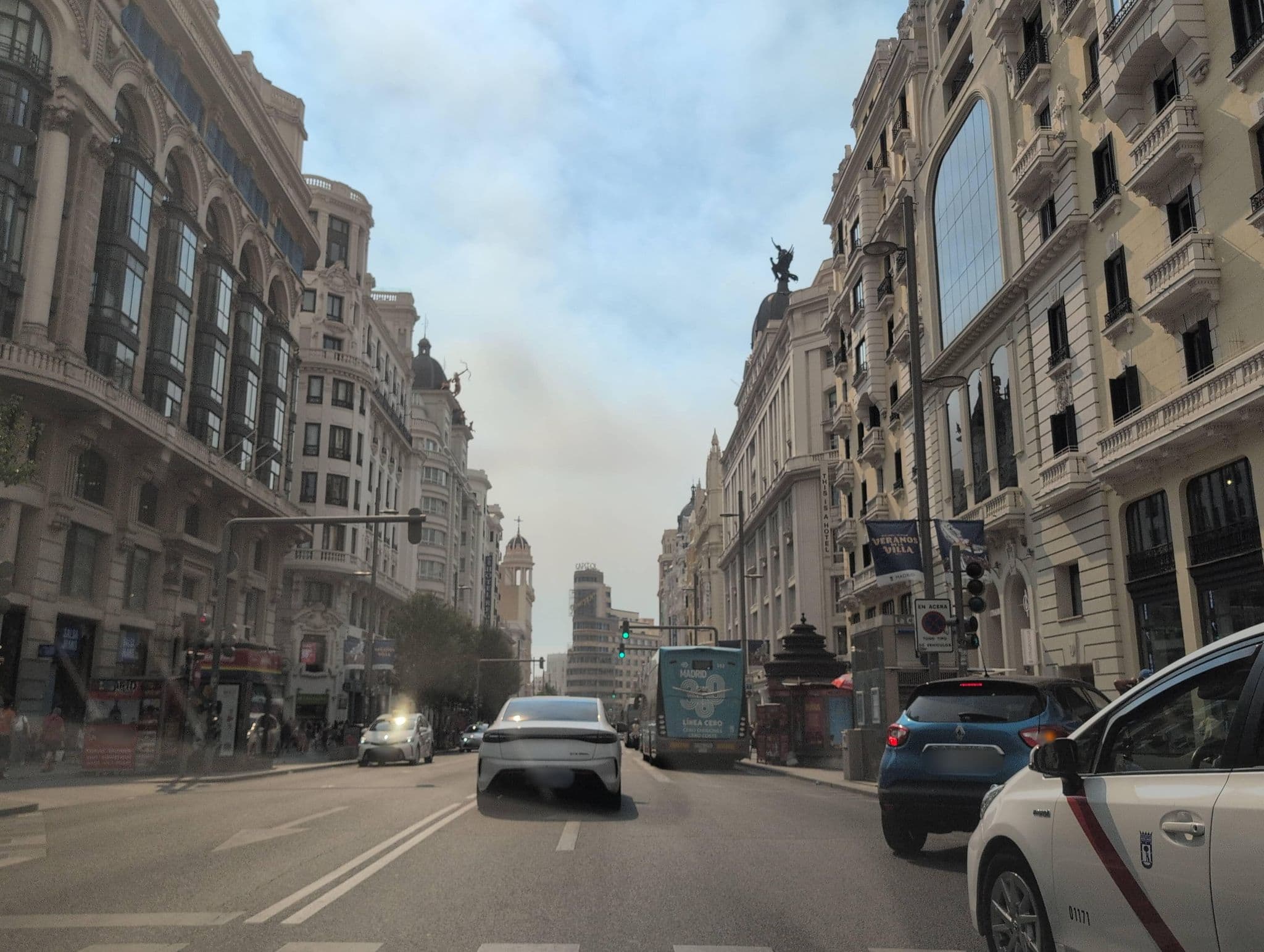 Street view near Hostal Pereda, Madrid Centro — © Albergarri788 (CC BY-SA · Mapillary)