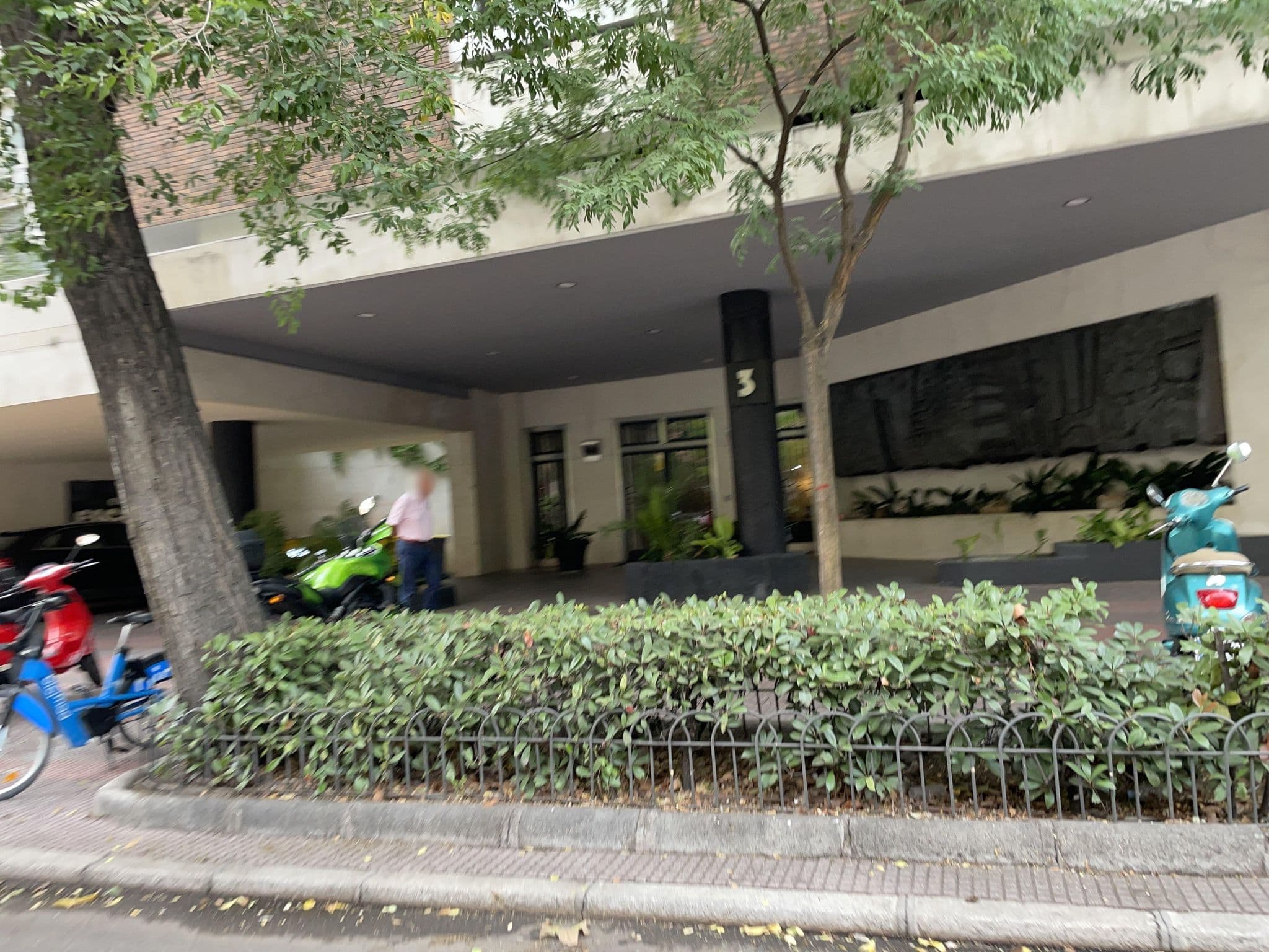 Street view near Hotel Tryp All Suites Escultor, Almagro — © seraq (CC BY-SA · Mapillary)