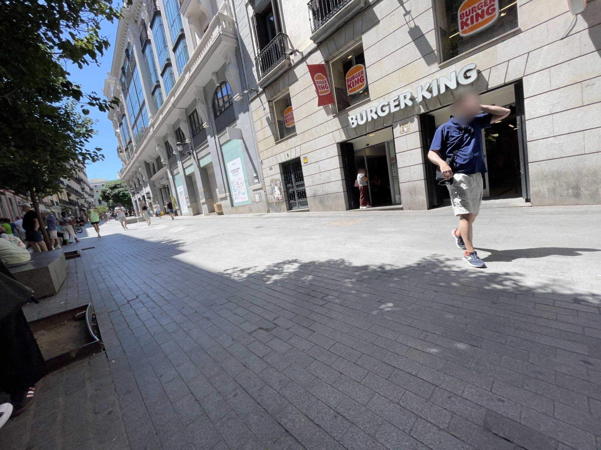 Street view near Best Western Madrid, Sol — © seraq (CC BY-SA · Mapillary)