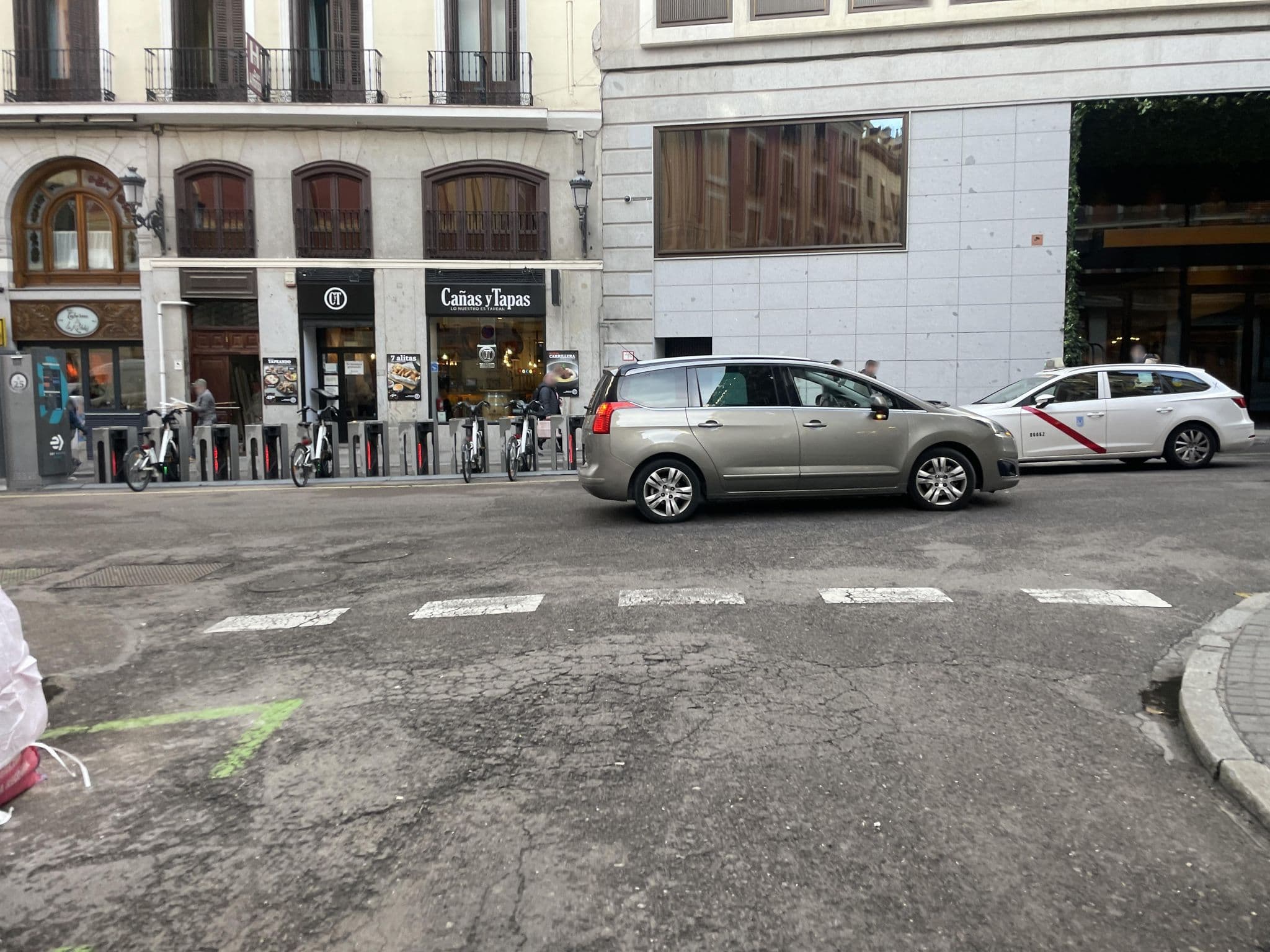 Street view near Casa De Huespedes San Jose, Sol — © sauvignon (CC BY-SA · Mapillary)