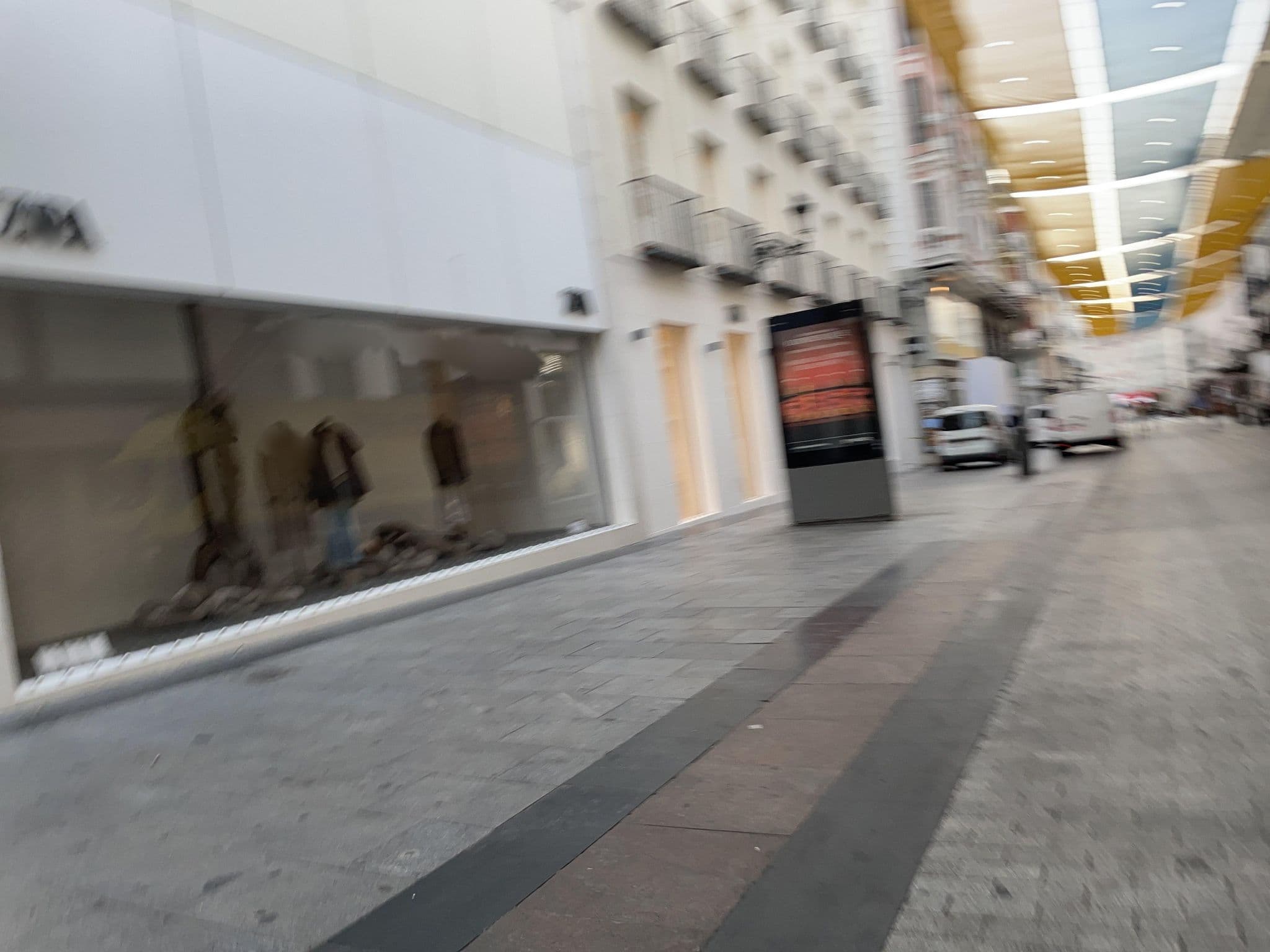 Street view near Sungate One, Madrid Centro — © seraq (CC BY-SA · Mapillary)