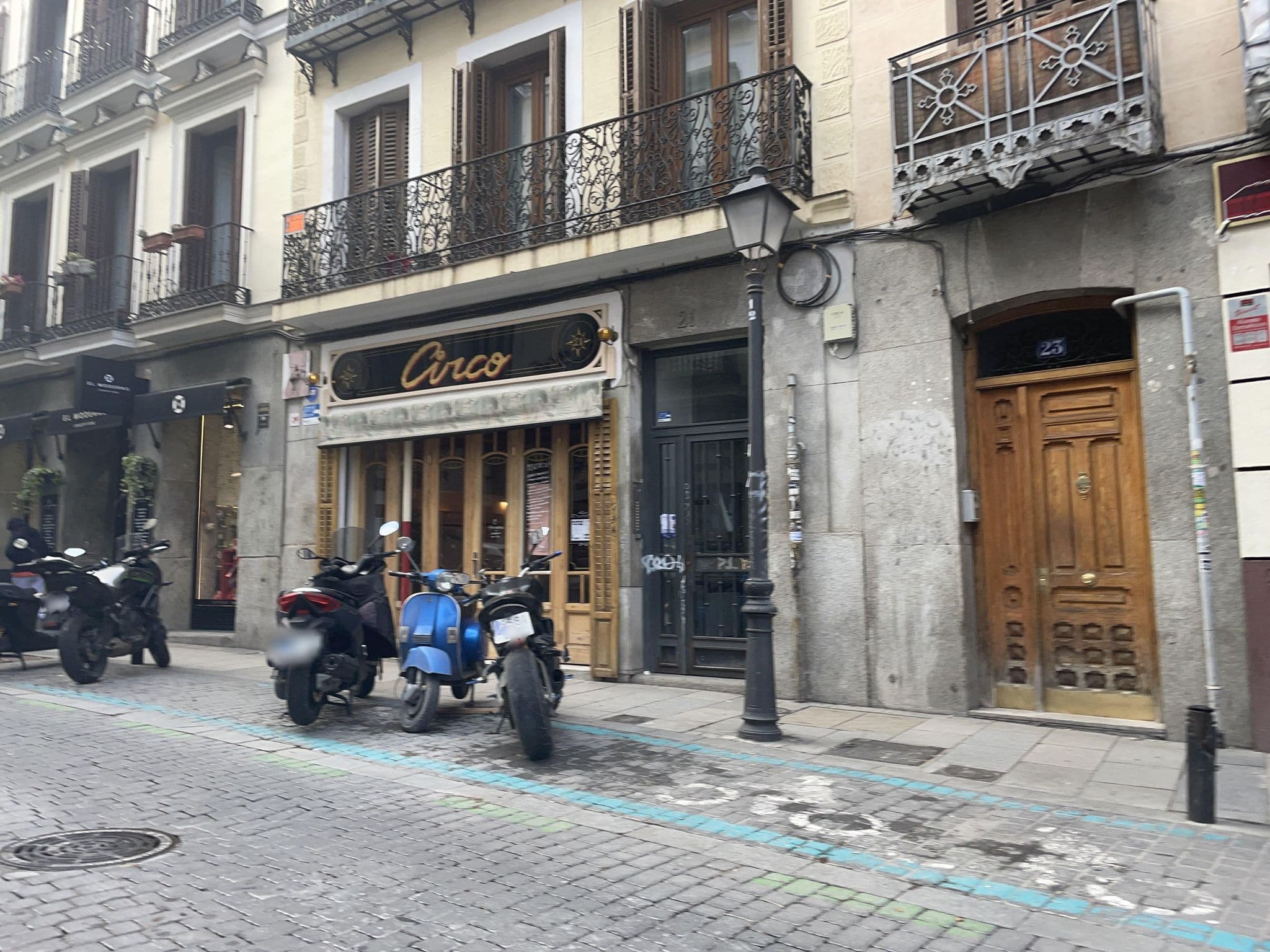 Street view near Village Apartments Malasaña, Universidad — © seraq (CC BY-SA · Mapillary)