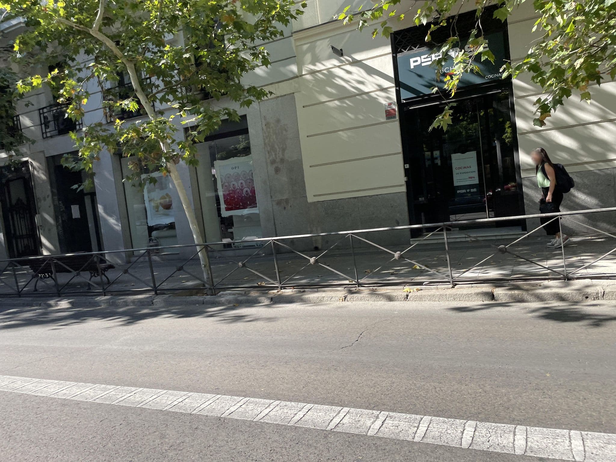 Street view near Hostal Trevinca, Trafalgar — © seraq (CC BY-SA · Mapillary)