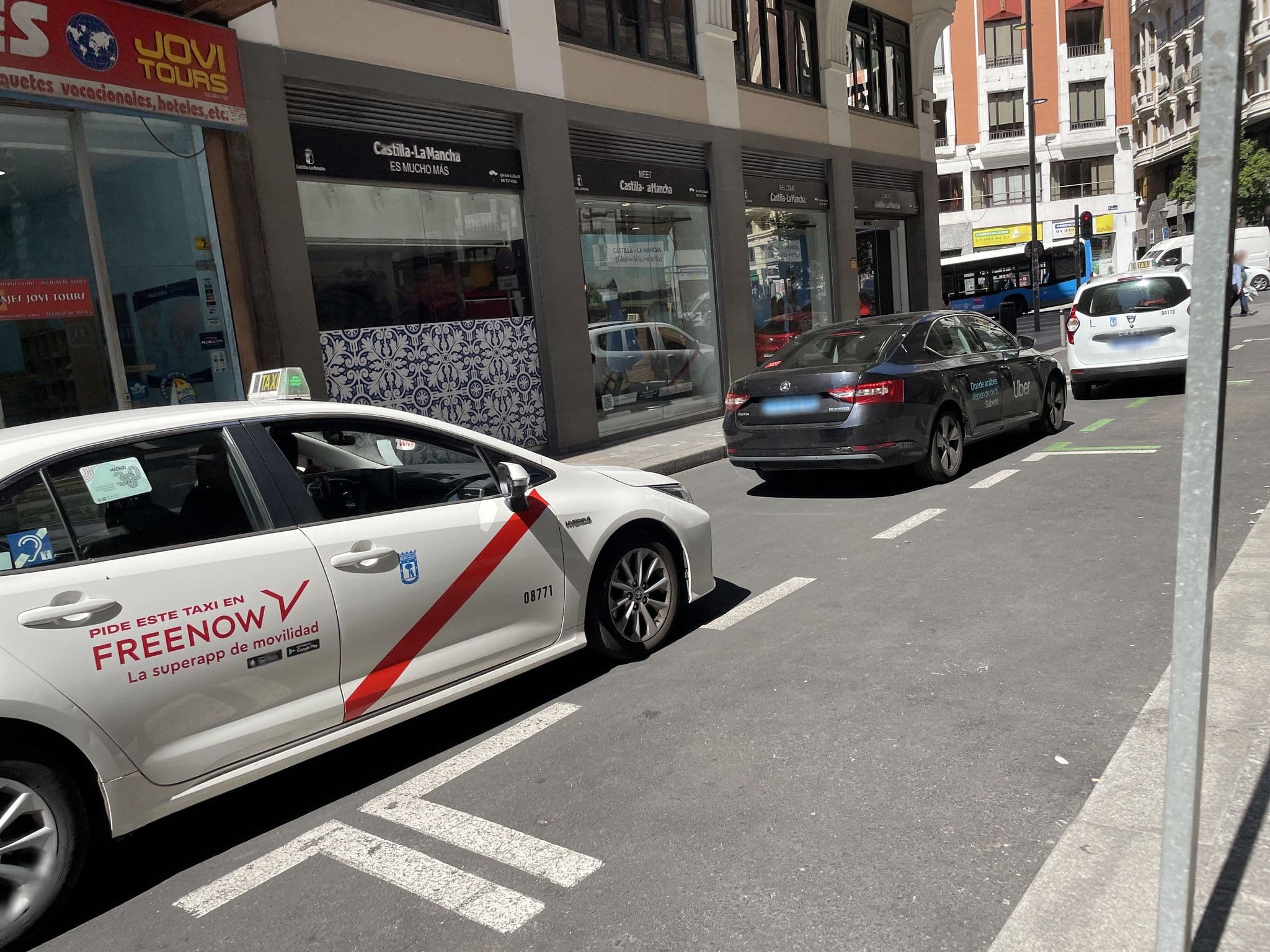 Street view near Salon Opera Tryp Ambassador, Madrid Centro — © seraq (CC BY-SA · Mapillary)