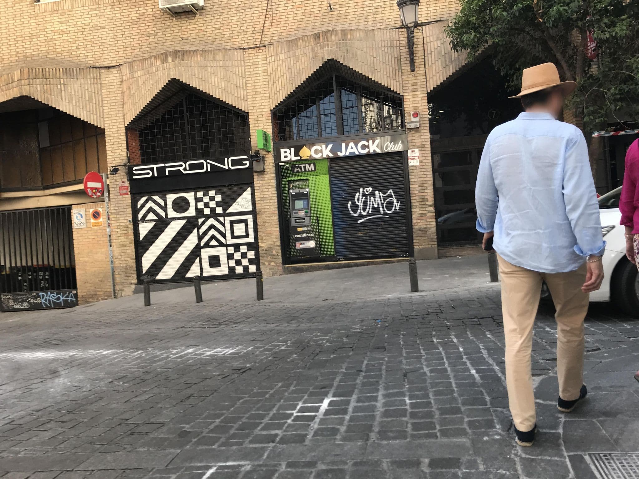 Street view near Room Mate Laura Hotel, Madrid Centro — © miguel_andrade (CC BY-SA · Mapillary)