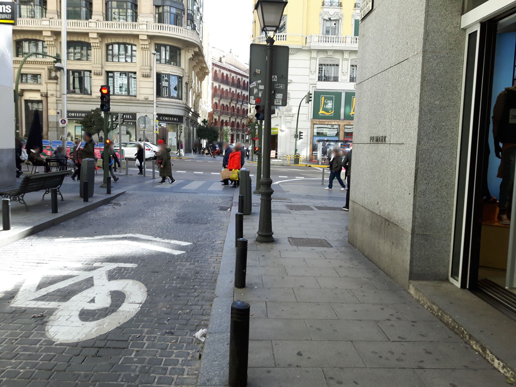 Street view near Hotel High Tech Italia, Madrid Centro — © wusel007 (CC BY-SA · Mapillary)