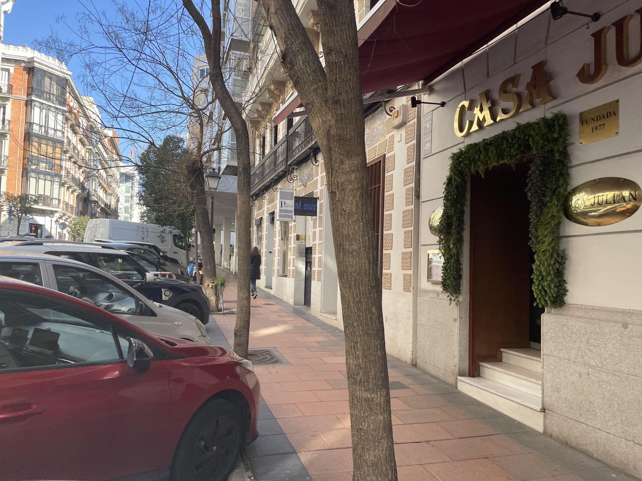 Street view near ICON Casona 1900, Castellana — © seraq (CC BY-SA · Mapillary)