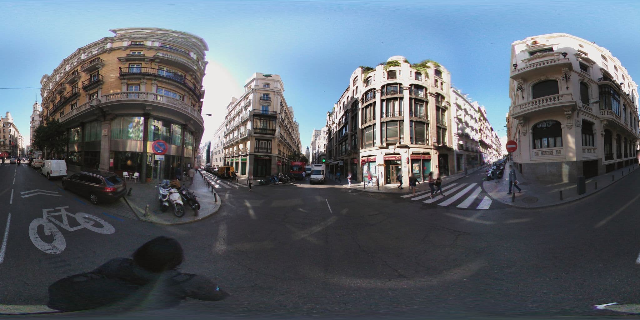 Street view near Piscina Hotel Catalonia Gran Via, Madrid Centro — © ccossio (CC BY-SA · Mapillary)