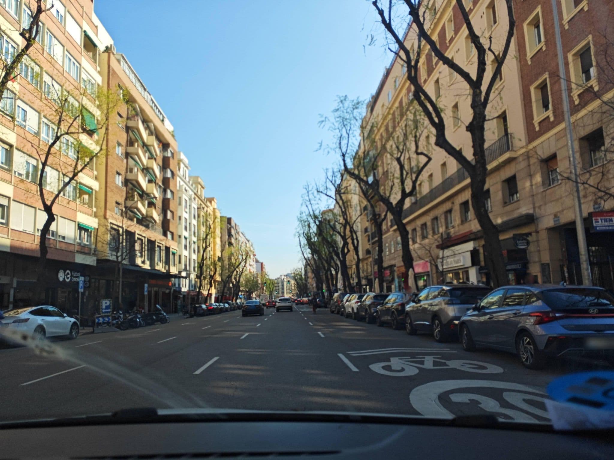 Street view near Jmg Hostels, Chamberí — © polkillas (CC BY-SA · Mapillary)