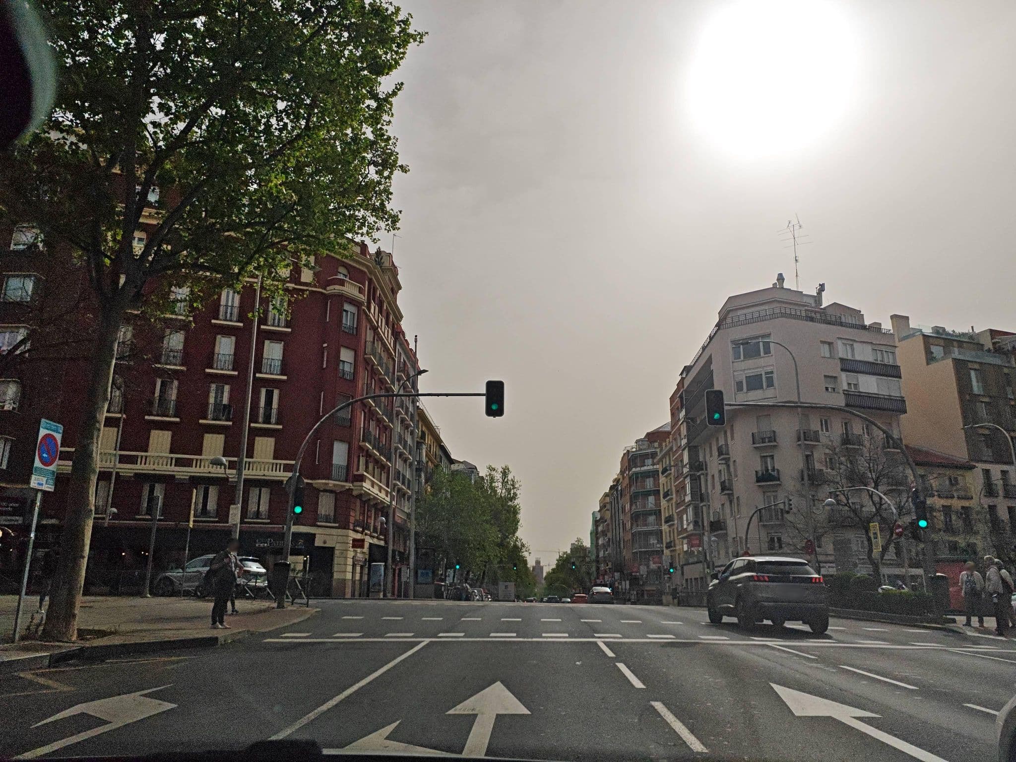 Street view near Hotel Tryp Alondras, Rios Rosas — © polkillas (CC BY-SA · Mapillary)