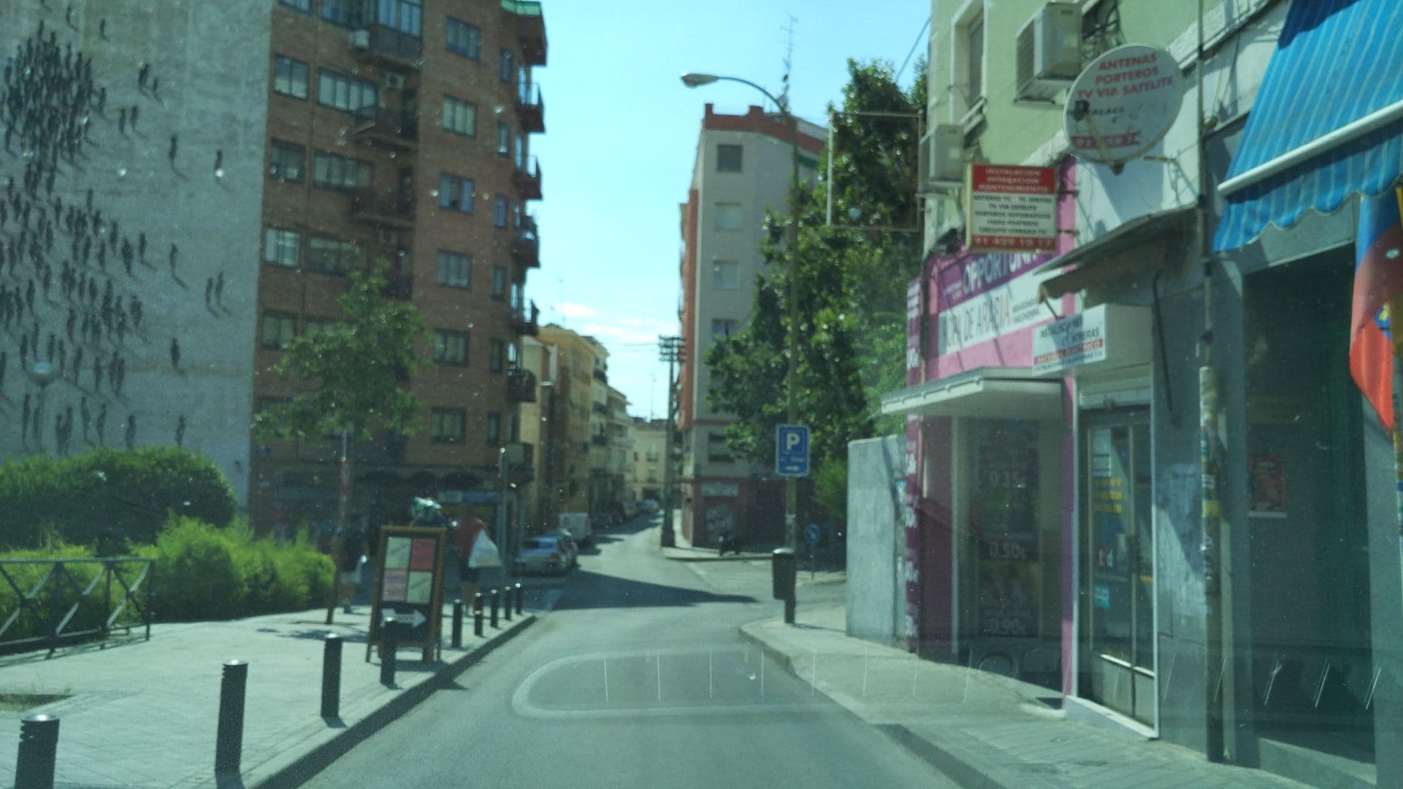 Street view near Pensión Navarra, Bellas Vistas — © polkillas (CC BY-SA · Mapillary)