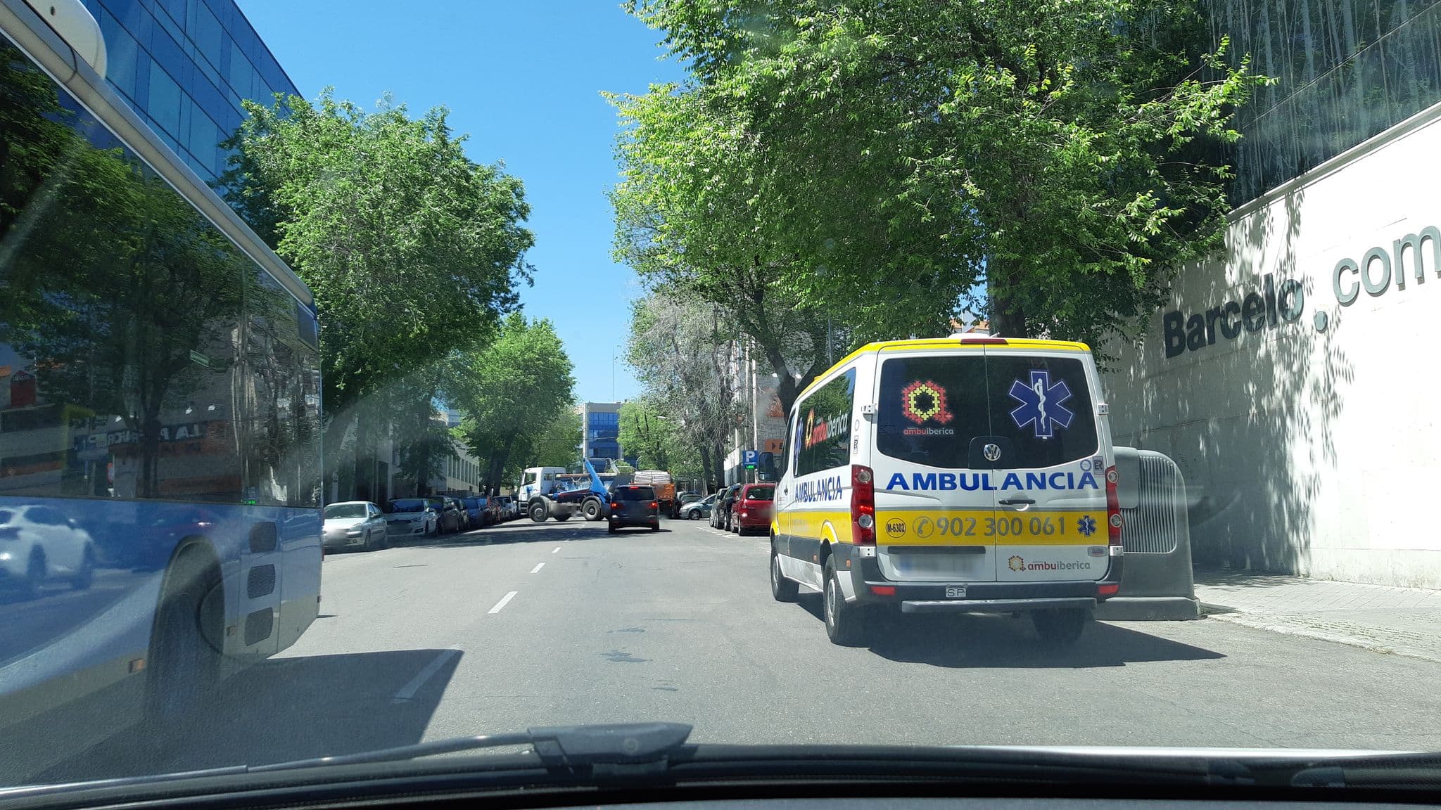 Street view near Barceló Torre Arias, Simancas — © pequetransistor (CC BY-SA · Mapillary)