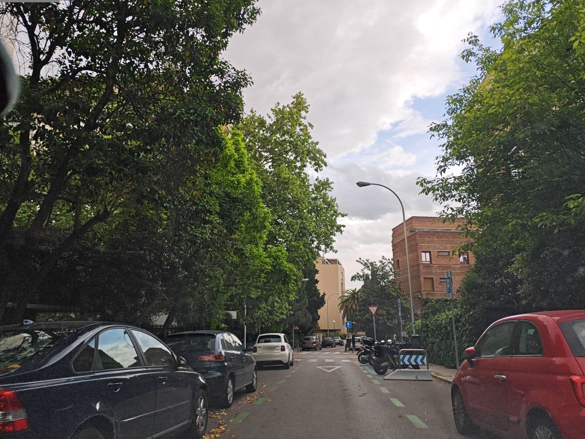 Street view near Apartamento Tosca Deco, Nueva España — © polkillas (CC BY-SA · Mapillary)