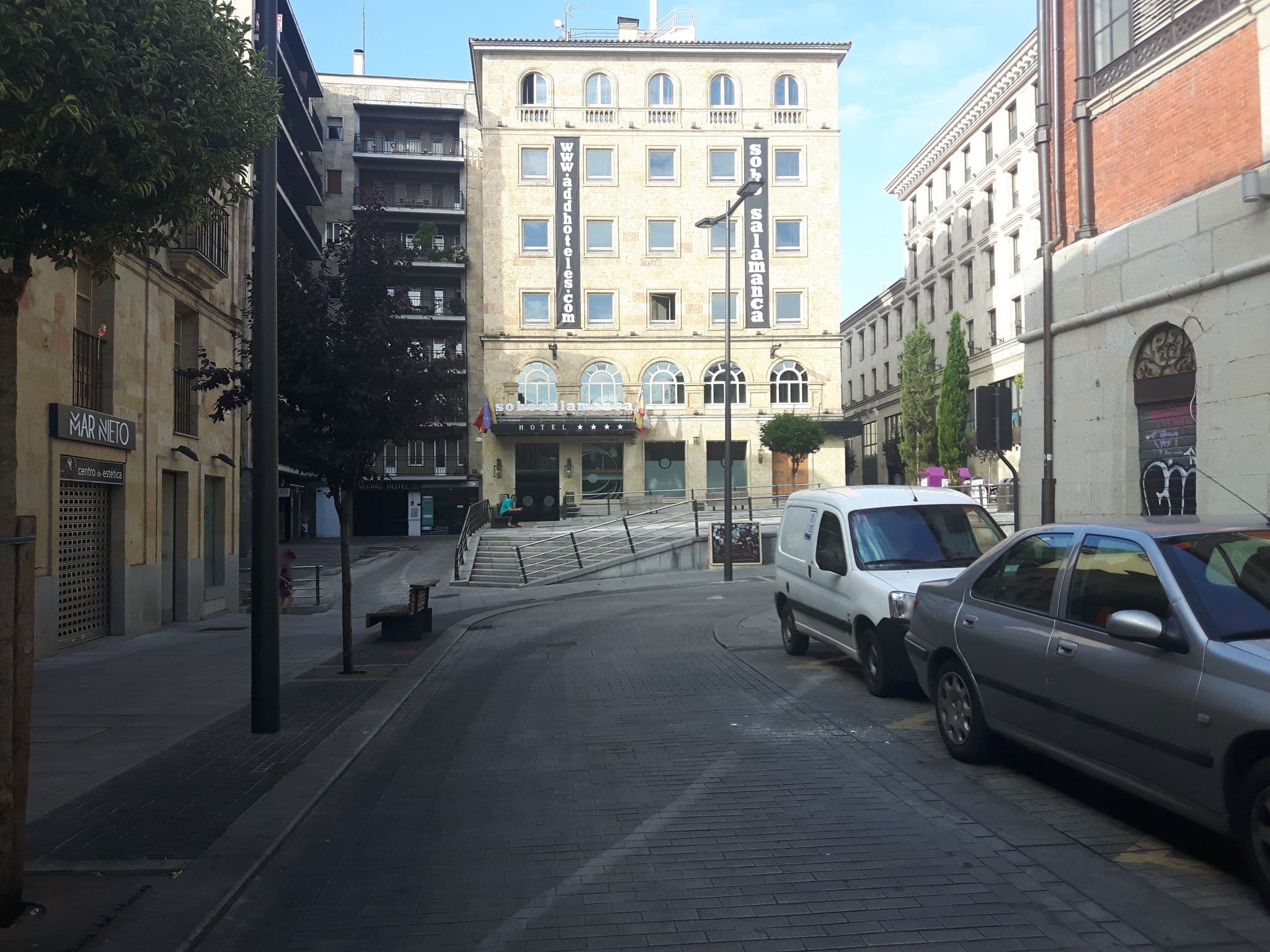 Street view near Room Mate Vega Hotel, Santa Marta de Tormes — © civitas (CC BY-SA · Mapillary)