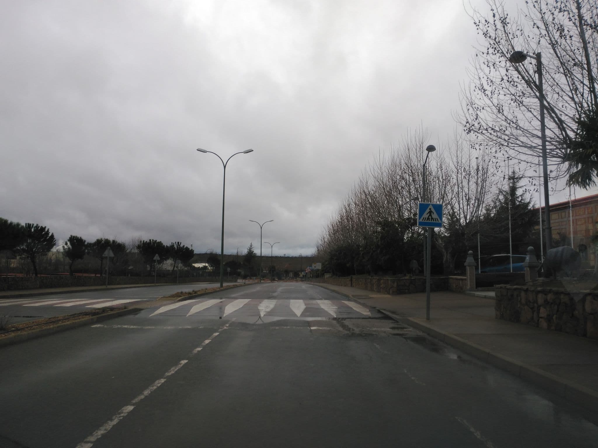 Street view near Doña Brigida Golf & Spa Hotel Villamayor, Villamayor — © sanchi (CC BY-SA · Mapillary)