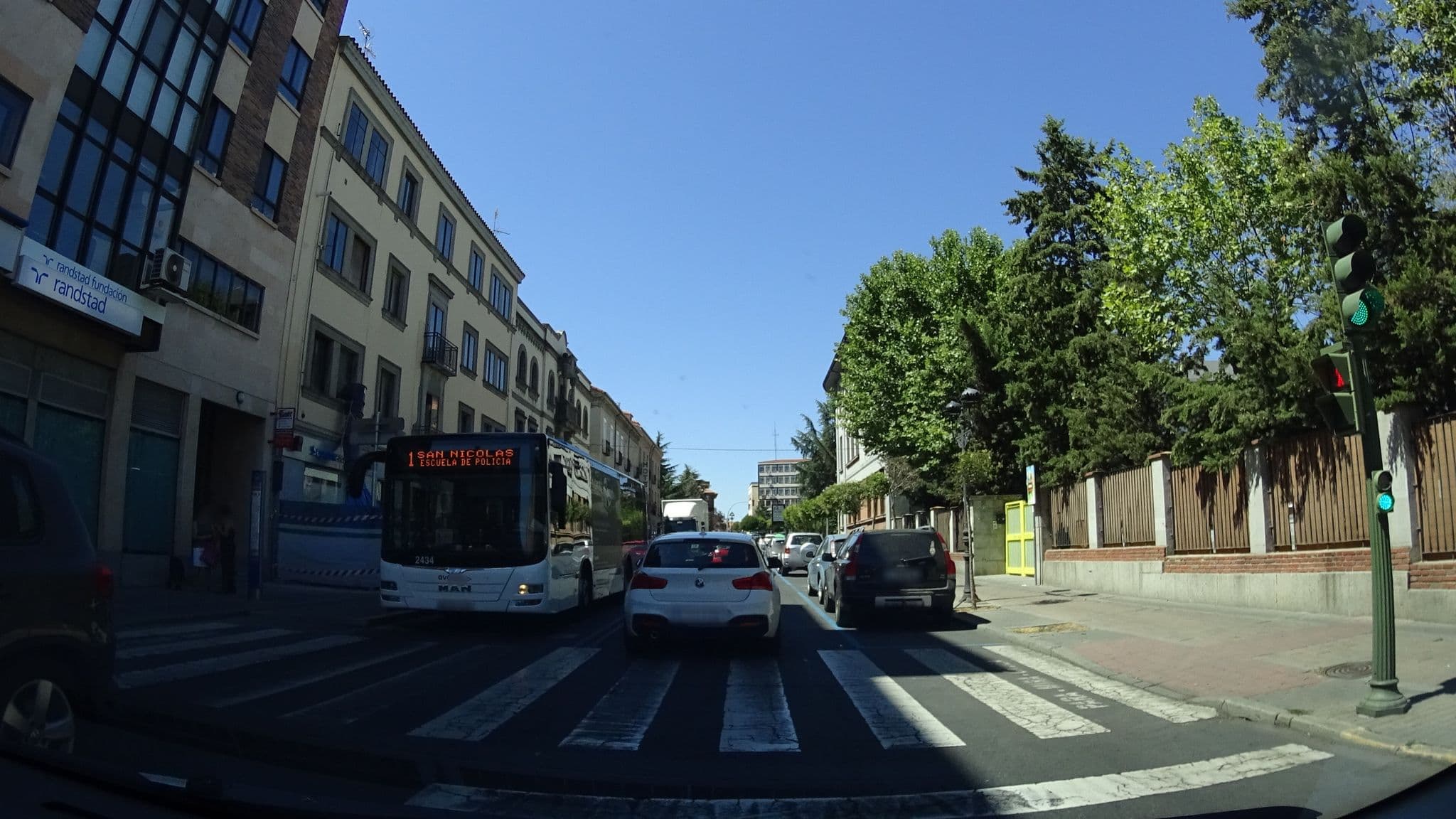 Street view near Estación, Ávila — © robertogeb (CC BY-SA · Mapillary)