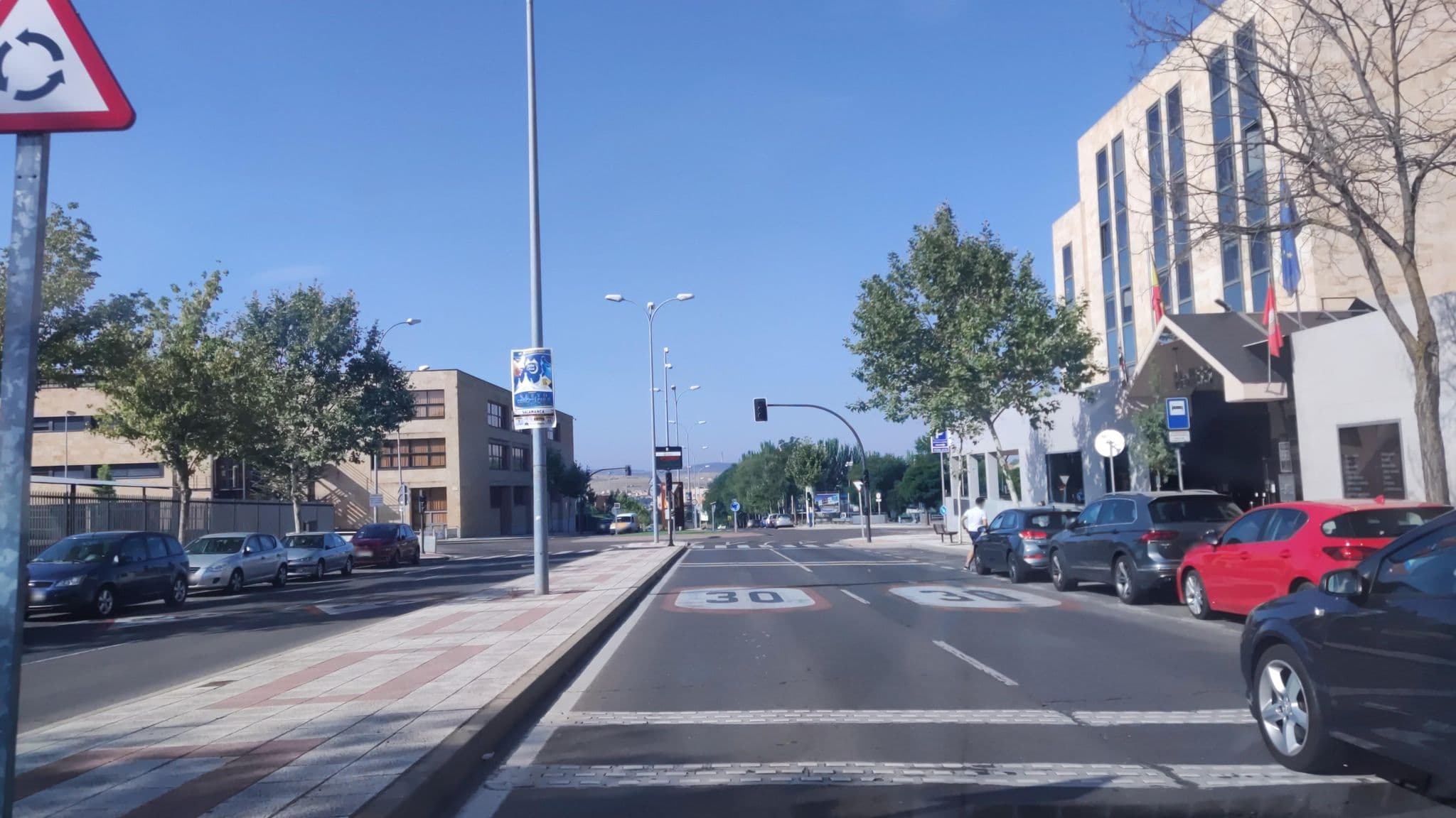 Street view near Hall 88 Aparthotel, Villamayor — © sanchi (CC BY-SA · Mapillary)