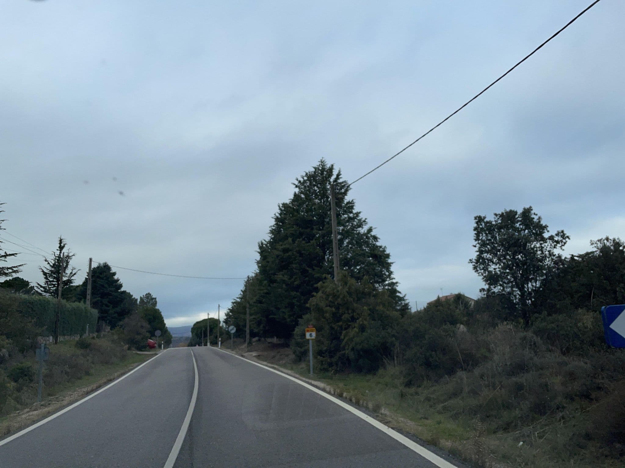 Street view near Estudios Finca el Destino, La Cabrera — © seraq (CC BY-SA · Mapillary)