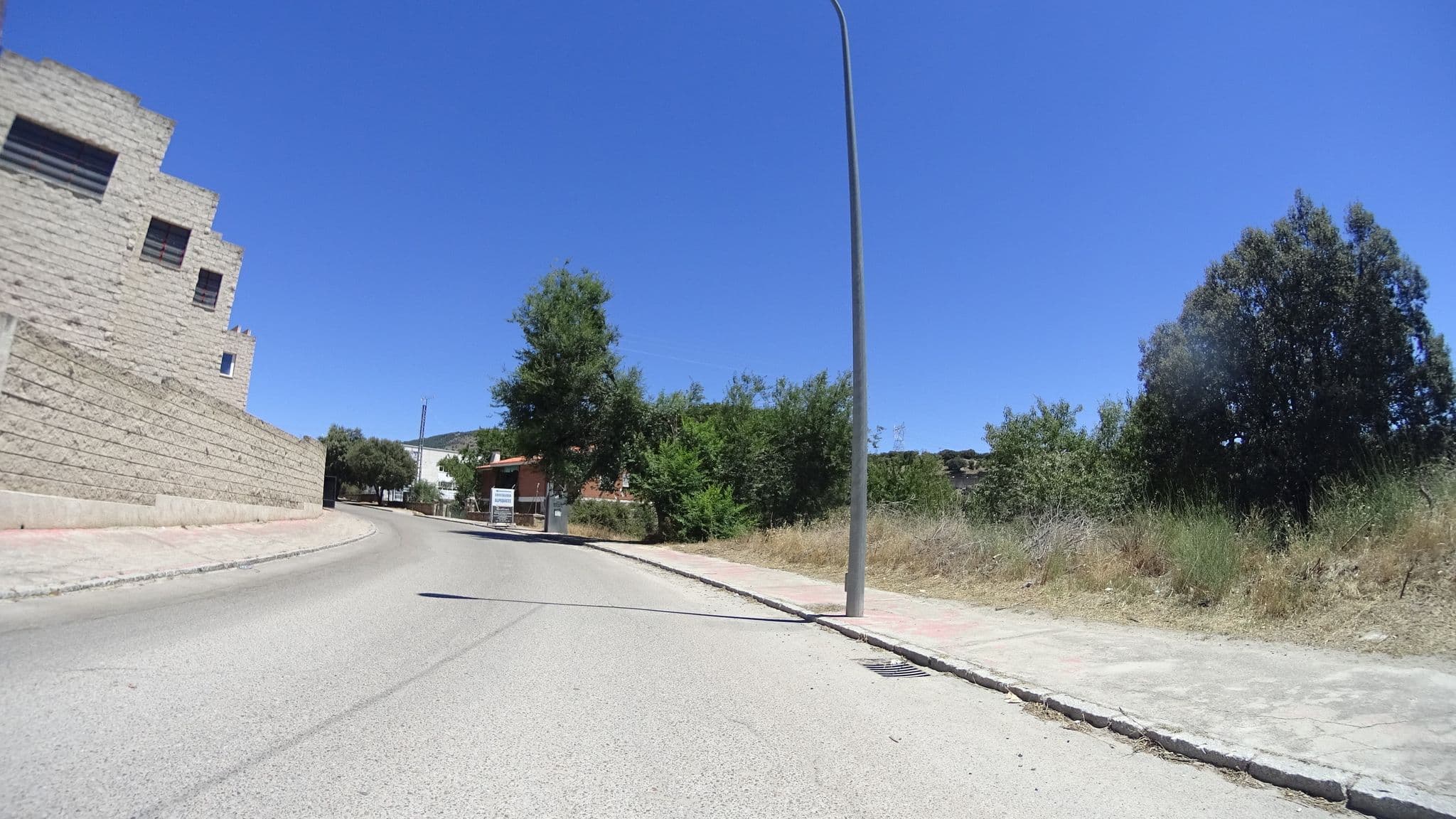 Street view near Cristaleria Alpedrete, Alpedrete — © robertogeb (CC BY-SA · Mapillary)