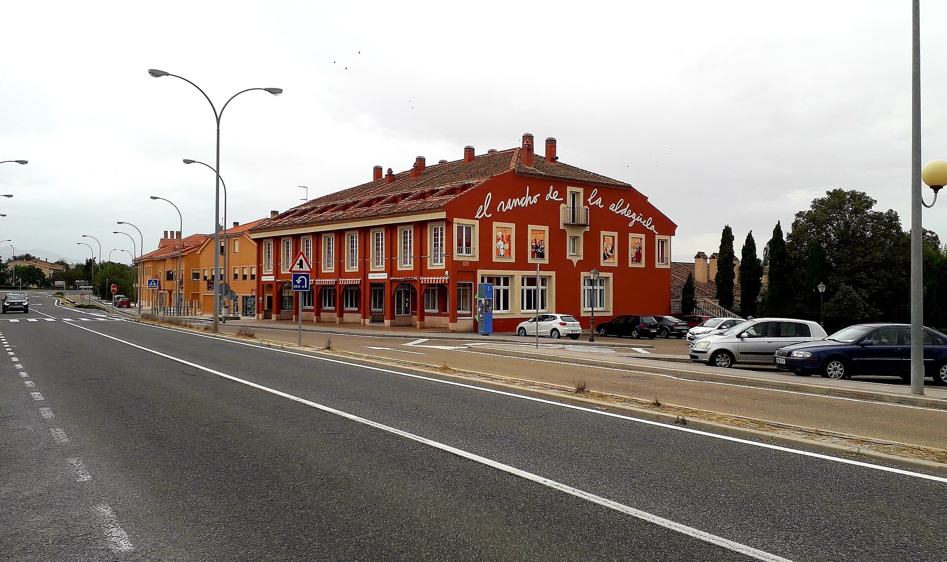 El Rancho (via Wikimedia Commons, CC BY-SA 4.0)
