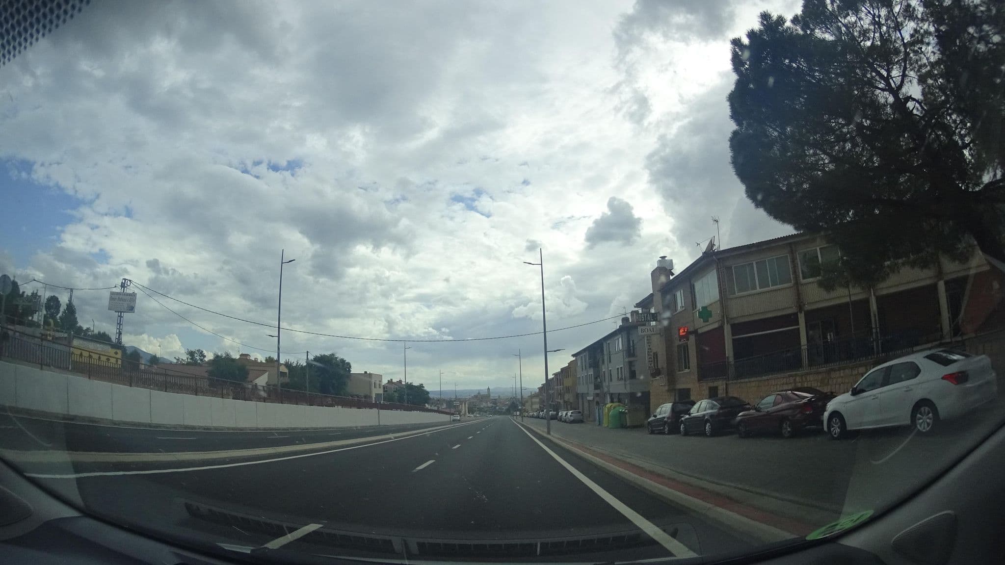 Street view near Hostal Boal, La Lastrilla — © robertogeb (CC BY-SA · Mapillary)