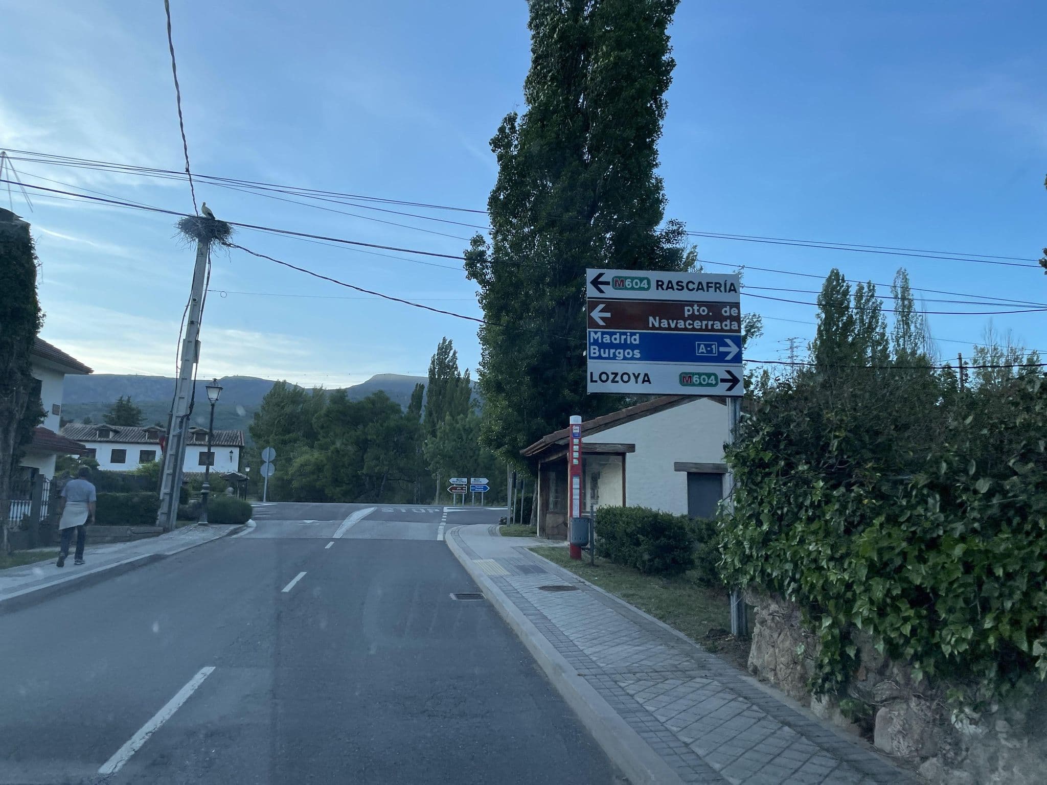 Street view near Hotel la Posada de Alameda, Rascafría — © seraq (CC BY-SA · Mapillary)