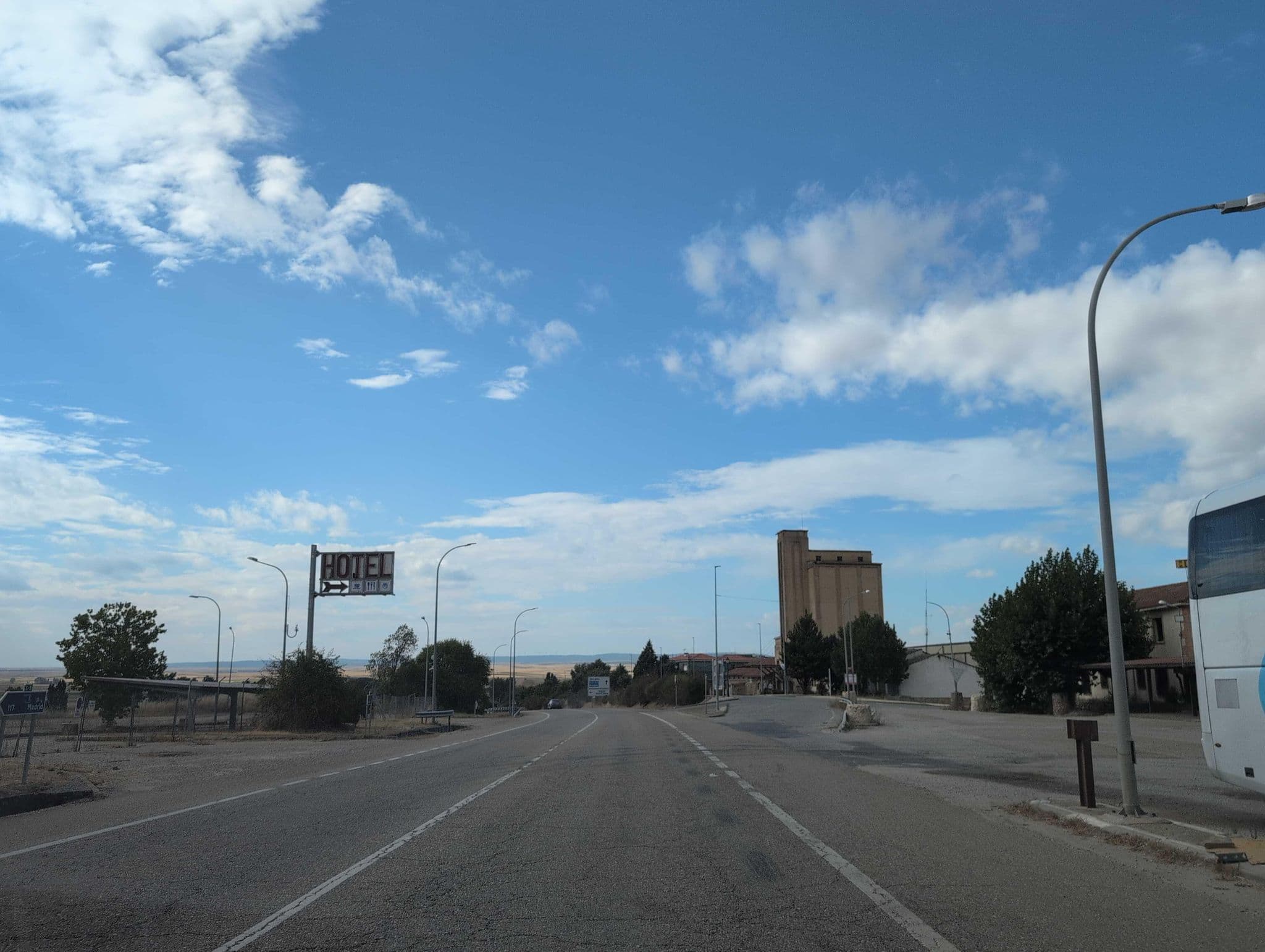 Street view near Hotel Restaurante 3 Hermanos, Sepúlveda — © Albergarri788 (CC BY-SA · Mapillary)