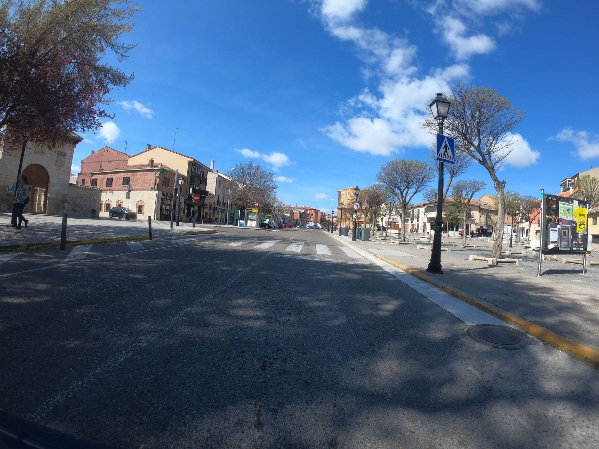 Street view near Conde Lucanor, Peñafiel — © sanchi (CC BY-SA · Mapillary)