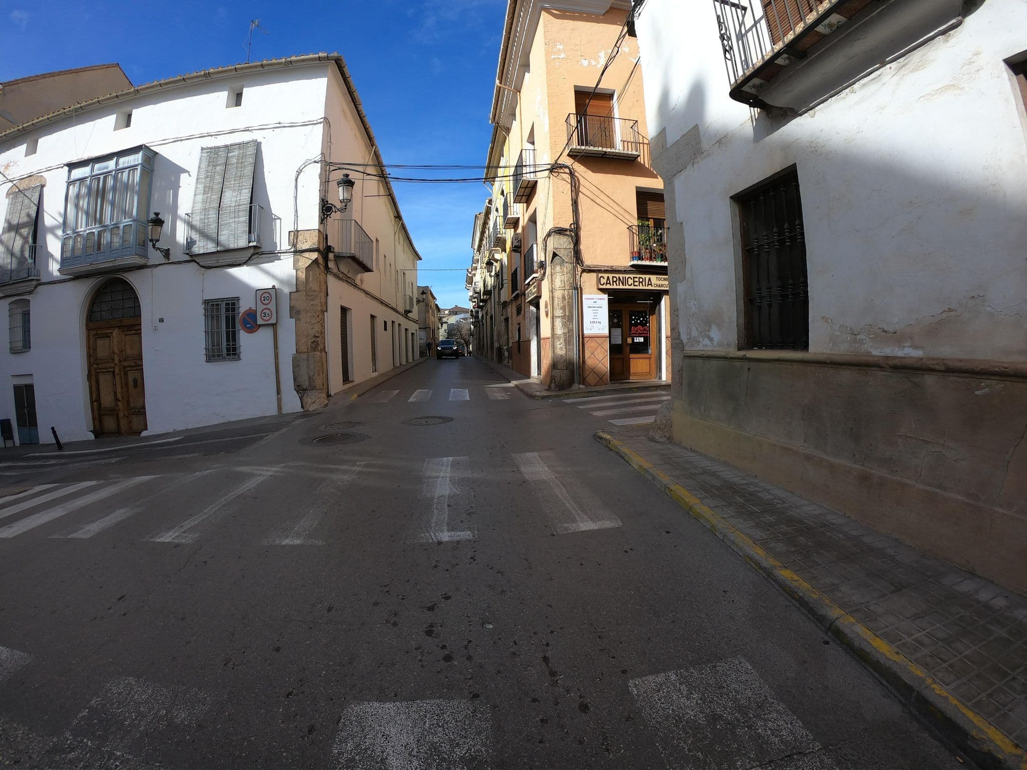 Street view near La Purísima, Requena — © joostjakob (CC BY-SA · Mapillary)