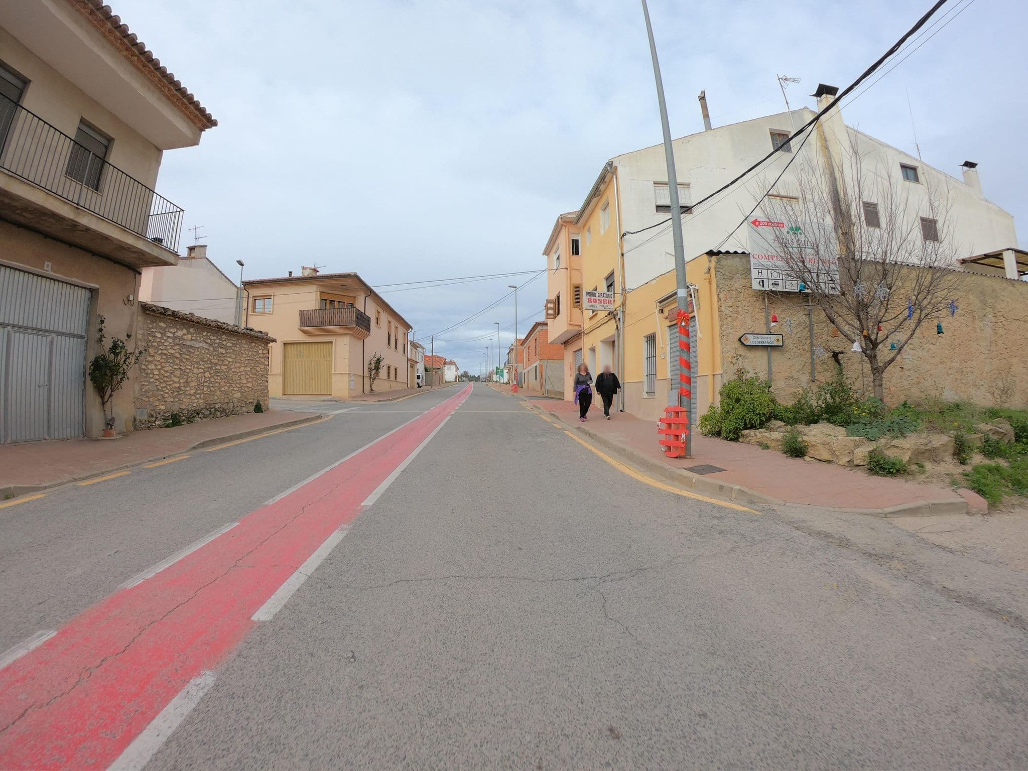 Street view near Casa Cubel, Tuéjar — © joostjakob (CC BY-SA · Mapillary)
