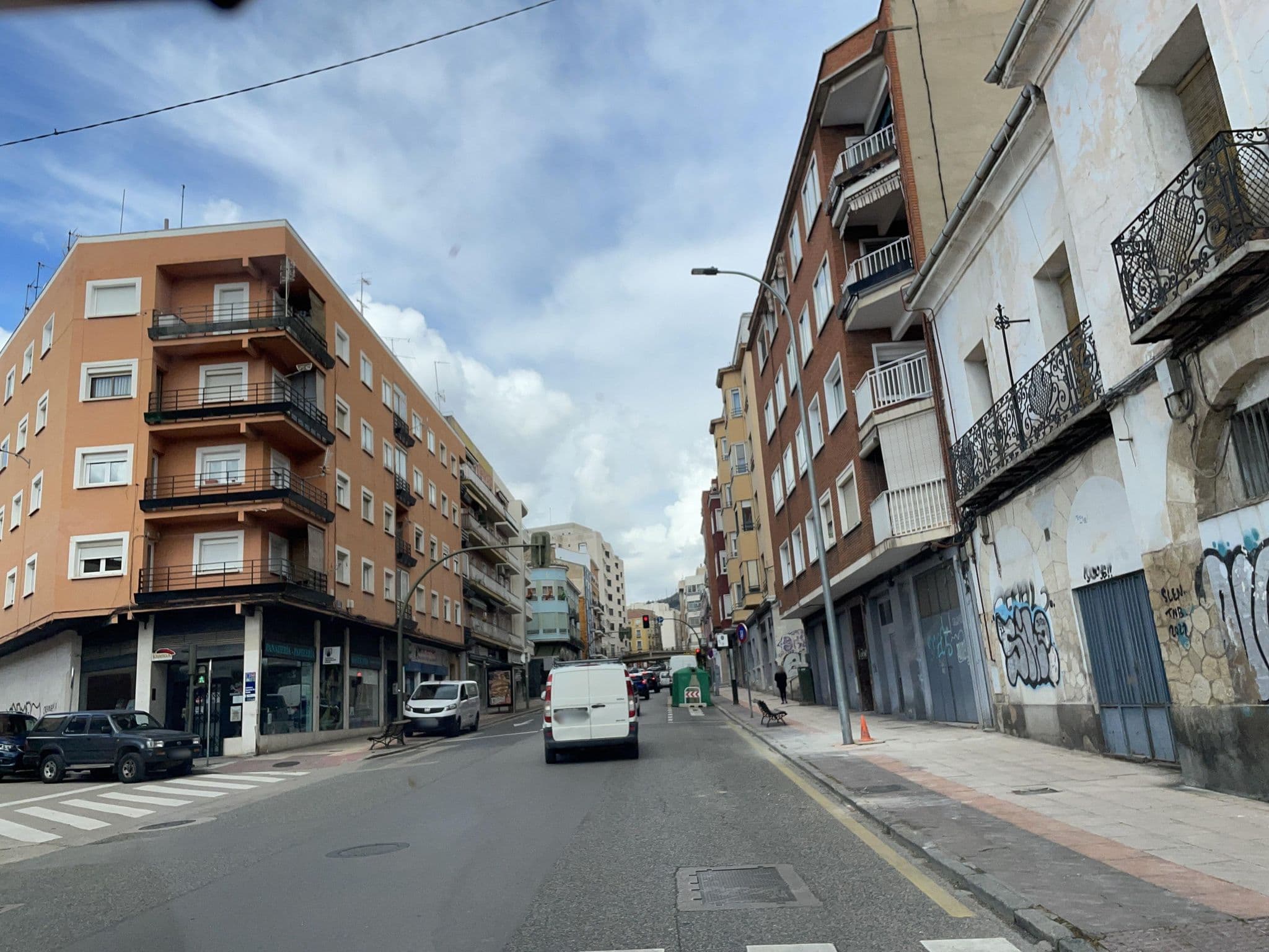 Street view near Apartamentos Elite Cuenca, Cuenca — © seraq (CC BY-SA · Mapillary)