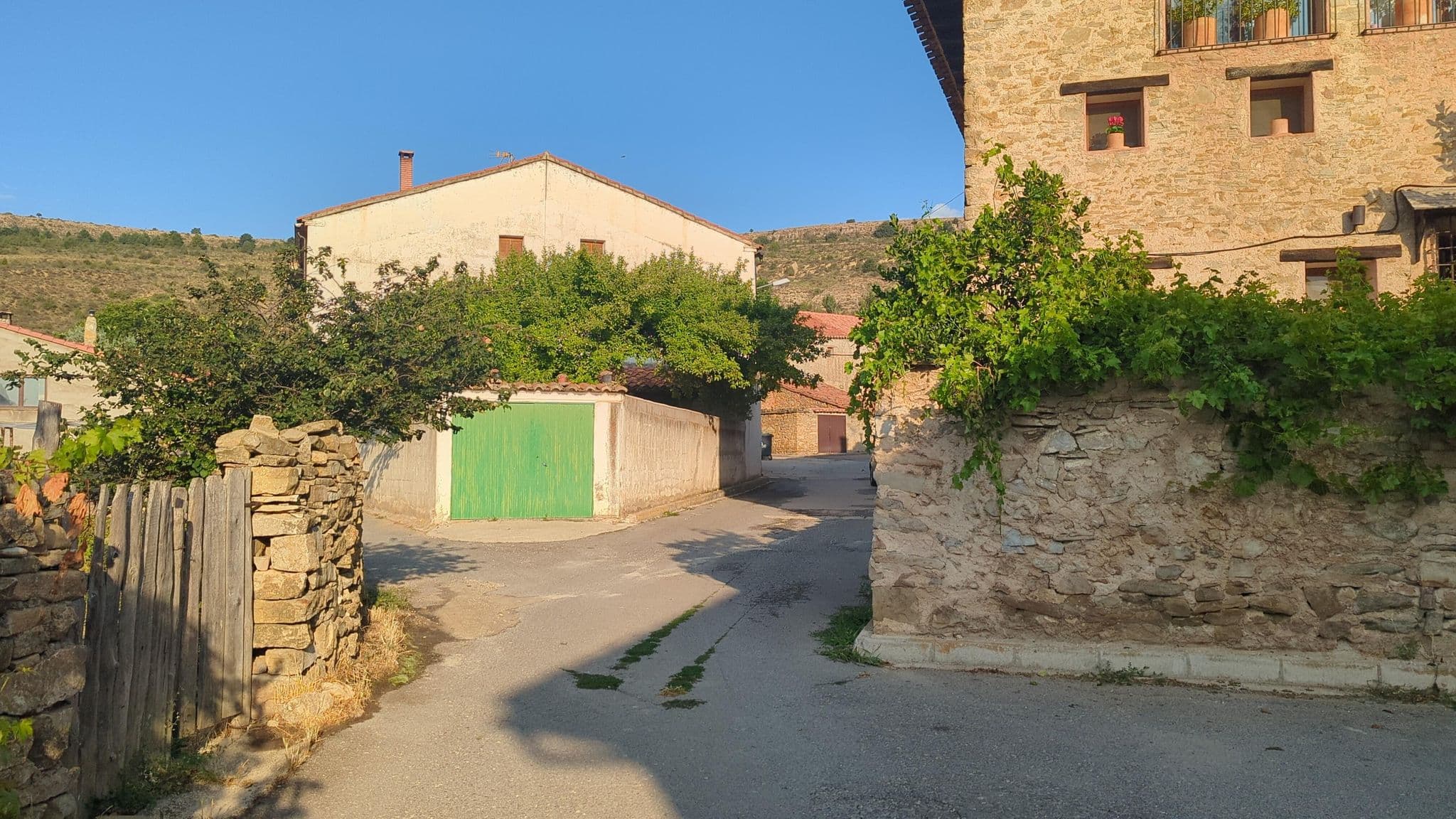Street view near Xana Casa Rural, Albarracín — © rubencarbonero (CC BY-SA · Mapillary)