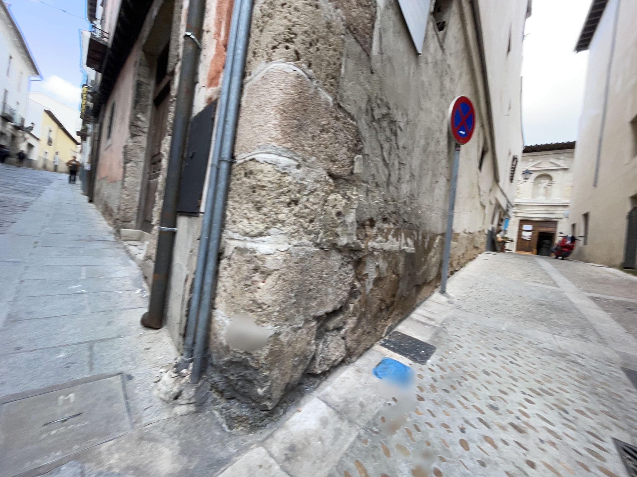 Street view near Hostal San Pedro, Cuenca — © seraq (CC BY-SA · Mapillary)