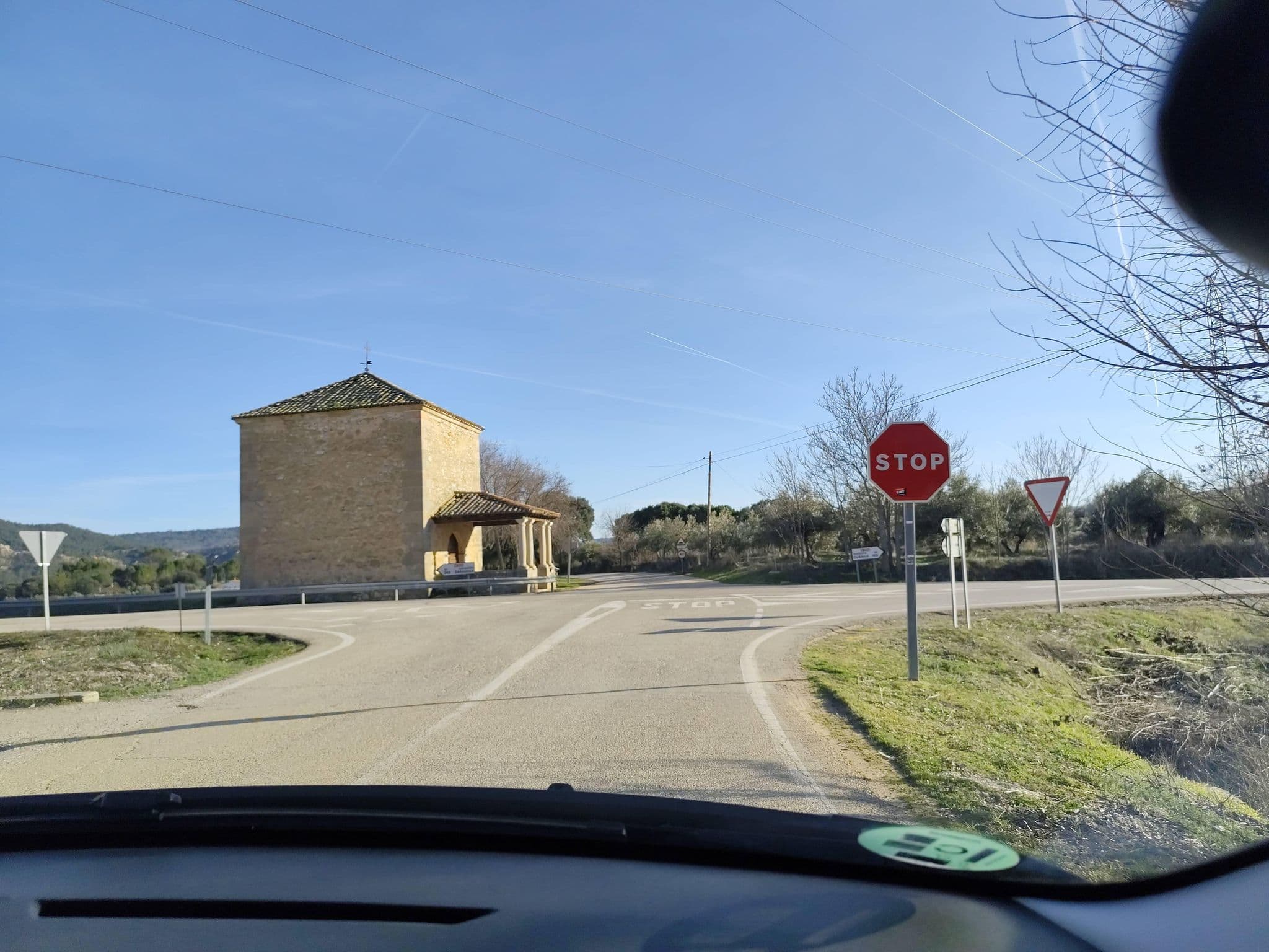 Street view near La Posada de Durón, Trillo — © dinofores (CC BY-SA · Mapillary)