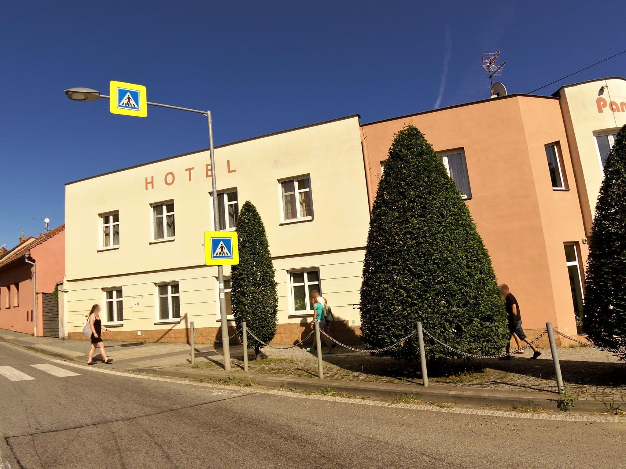 Street view near Pangea, Telč — © fell3 (CC BY-SA · Mapillary)