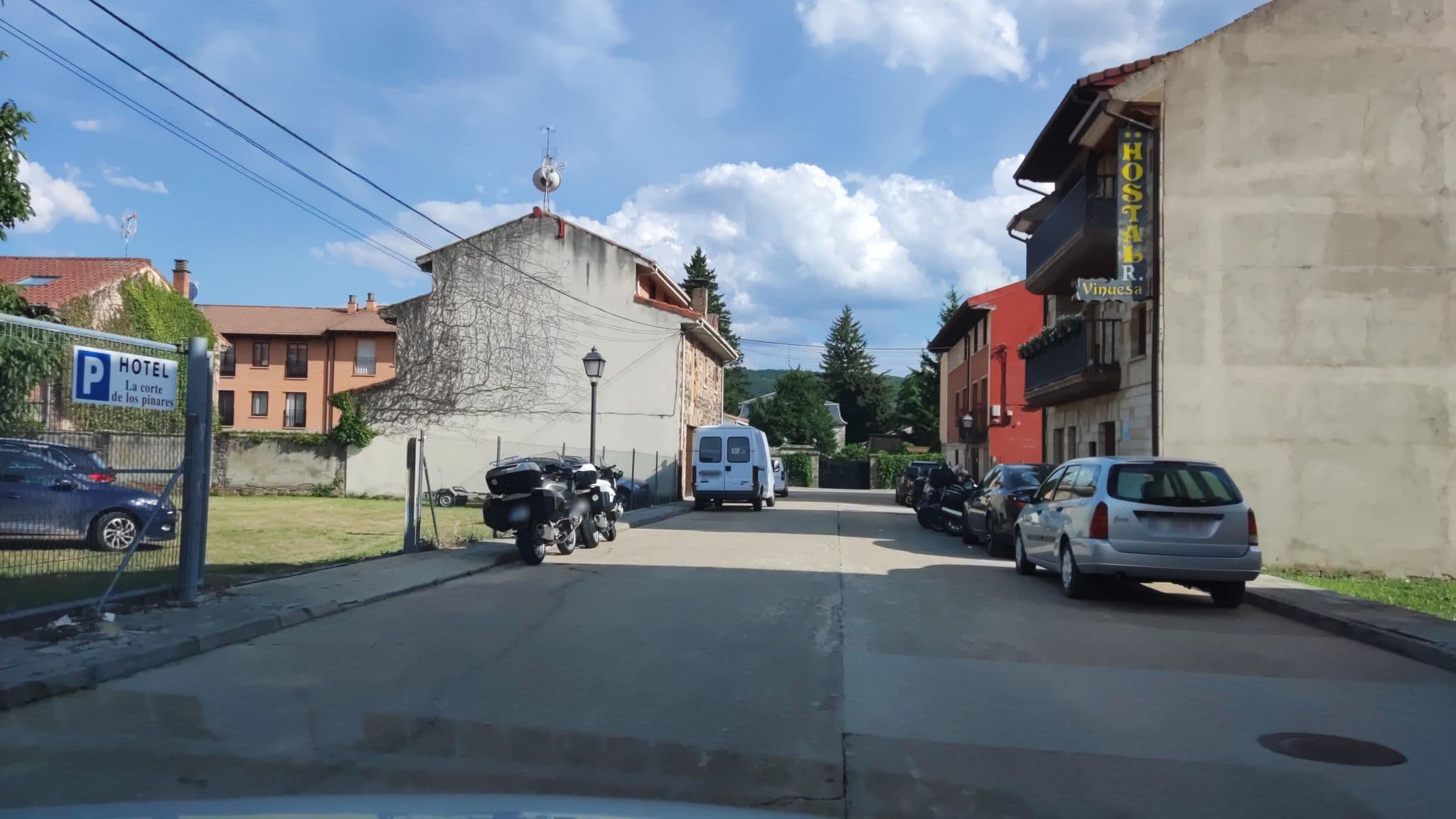 Street view near C.T.R. los Ranchales, Vinuesa — © sanchi (CC BY-SA · Mapillary)