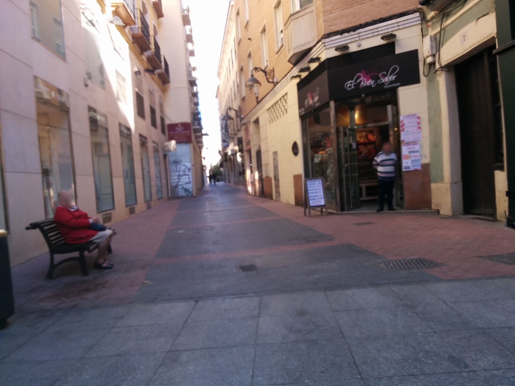 Street view near La Terraza Del Pilar, Zaragoza — © alejandroscf (CC BY-SA · Mapillary)
