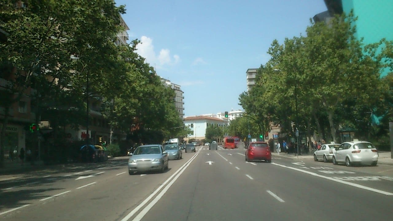 Street view near Hostal el Carmen, Zaragoza — © msevilla00 (CC BY-SA · Mapillary)