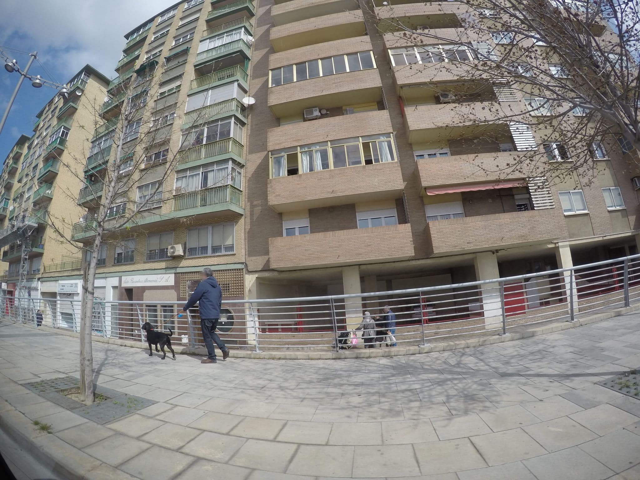 Street view near Pensión Fuenterabía, Almozara — © ccossio (CC BY-SA · Mapillary)